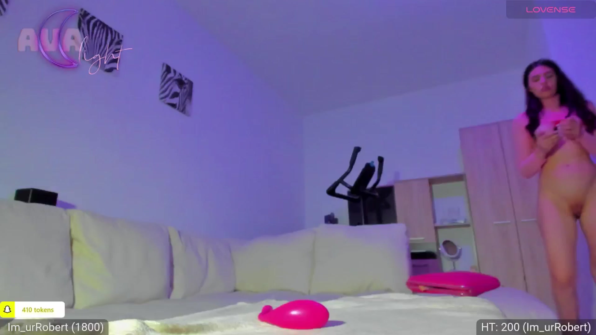 Gallery image thumbnail from AvaMoonlight's myfreecams stream on, 05/09/2024, 24:54 image 15 of 20