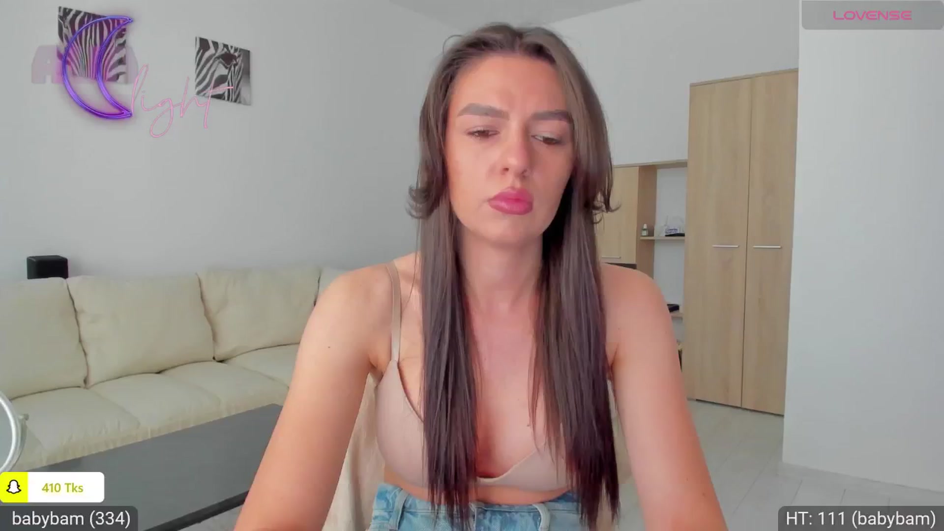 Gallery image thumbnail from AvaMoonlight's myfreecams stream on, 05/13/2024, 16:08 image 16 of 20
