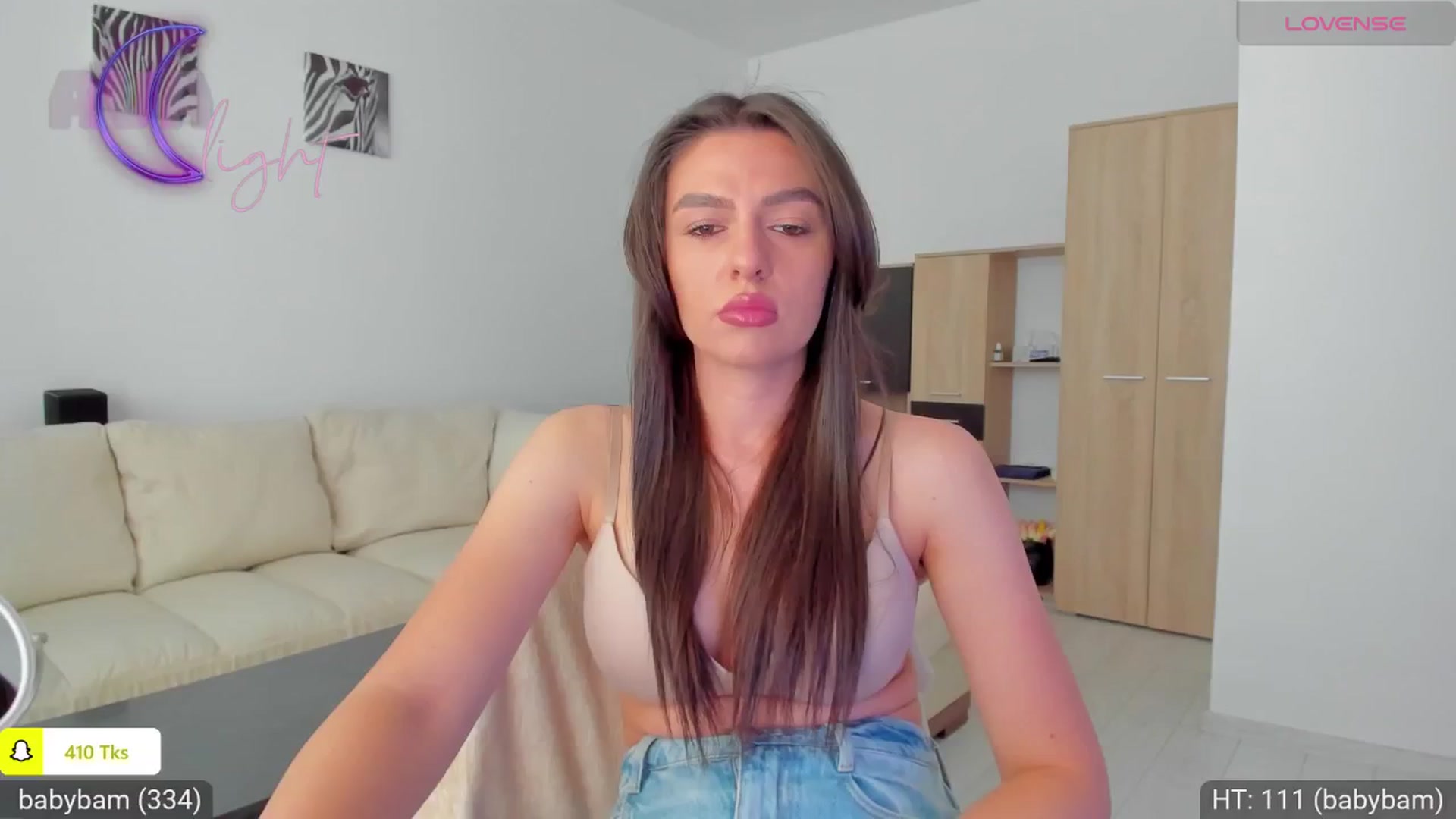 Gallery image thumbnail from AvaMoonlight's myfreecams stream on, 05/13/2024, 16:08 image 11 of 20