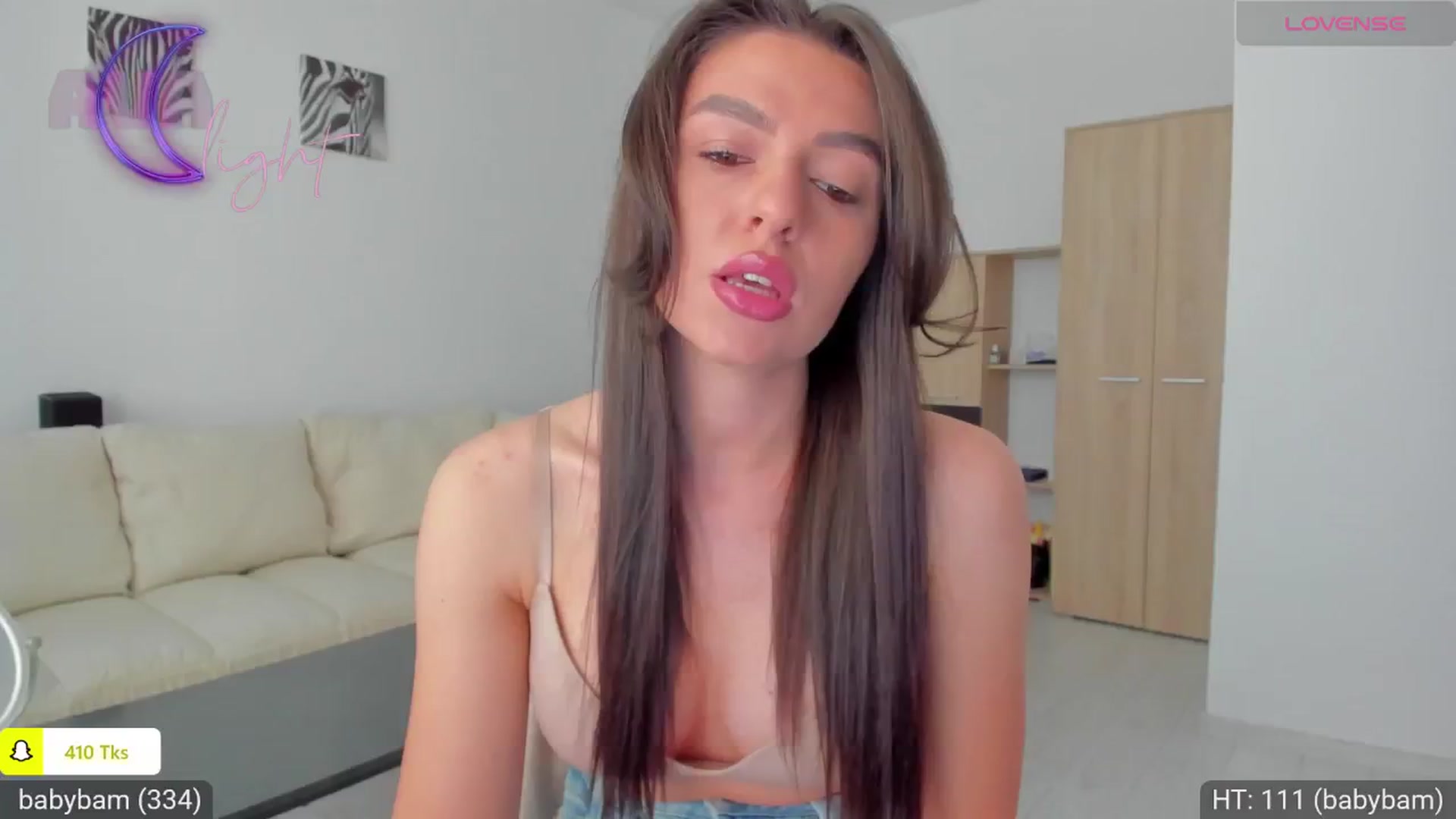 Gallery image thumbnail from AvaMoonlight's myfreecams stream on, 05/13/2024, 16:08 image 13 of 20