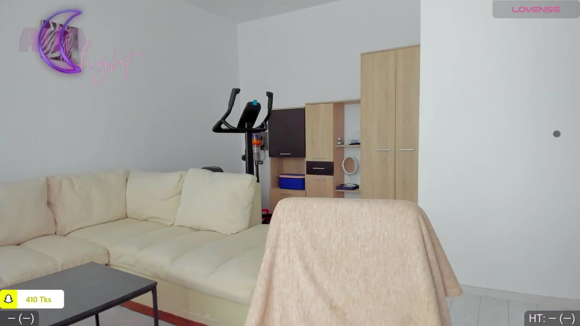 Gallery image thumbnail from AvaMoonlight's myfreecams stream on, 05/14/2024, 15:58 image 2 of 20