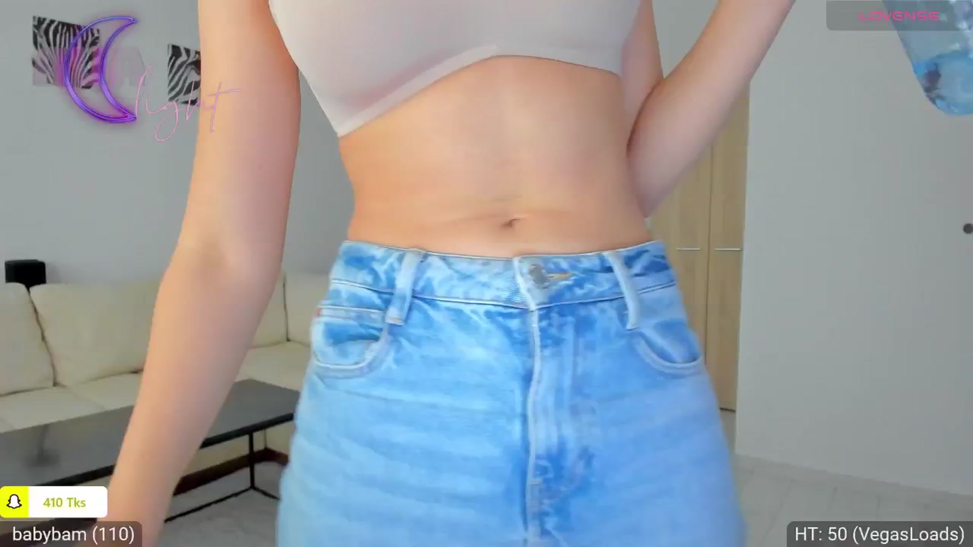 Gallery image thumbnail from AvaMoonlight's myfreecams stream on, 05/18/2024, 16:24 image 8 of 20