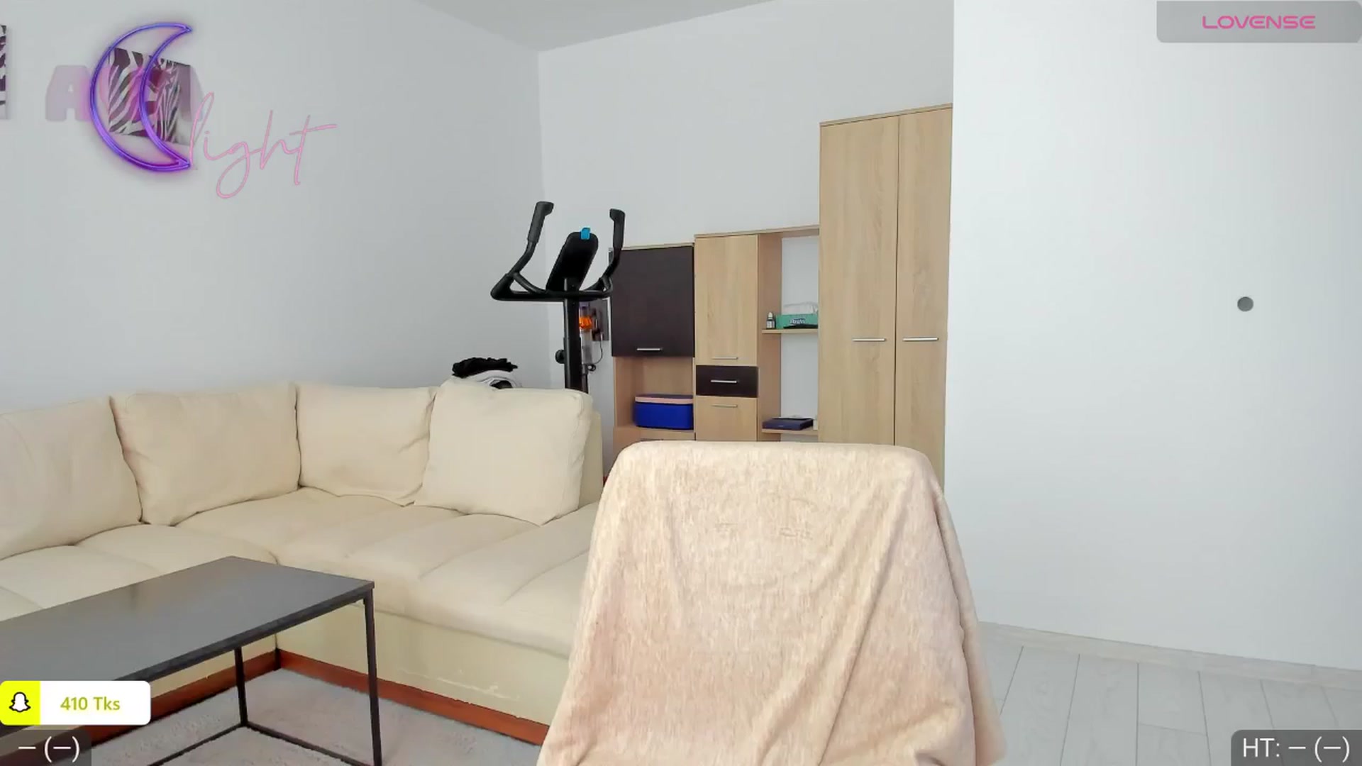 Gallery image thumbnail from AvaMoonlight's myfreecams stream on, 05/21/2024, 16:05 image 2 of 20