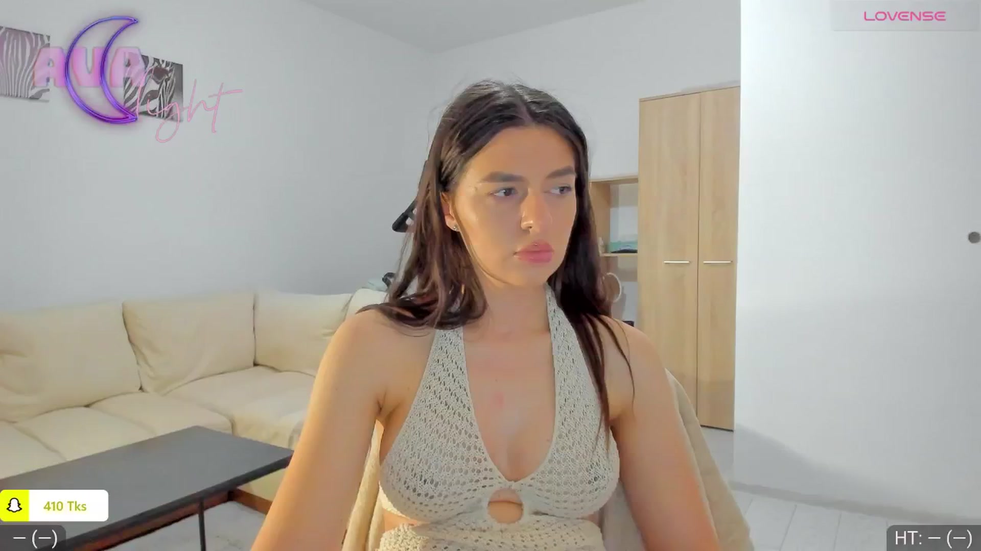 Gallery image thumbnail from AvaMoonlight's myfreecams stream on, 05/24/2024, 22:37 image 1 of 20
