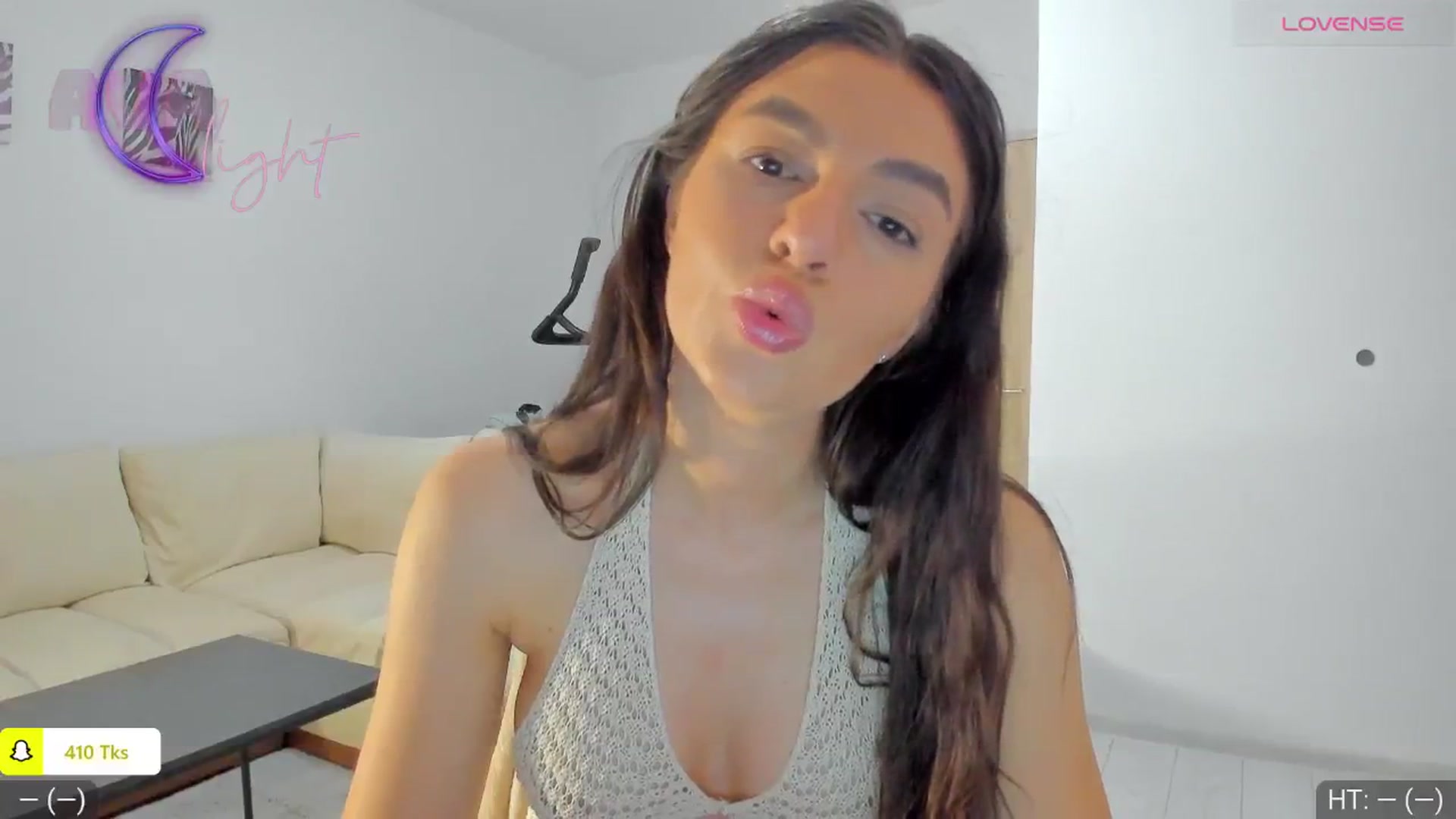 Gallery image thumbnail from AvaMoonlight's myfreecams stream on, 05/24/2024, 22:37 image 17 of 20