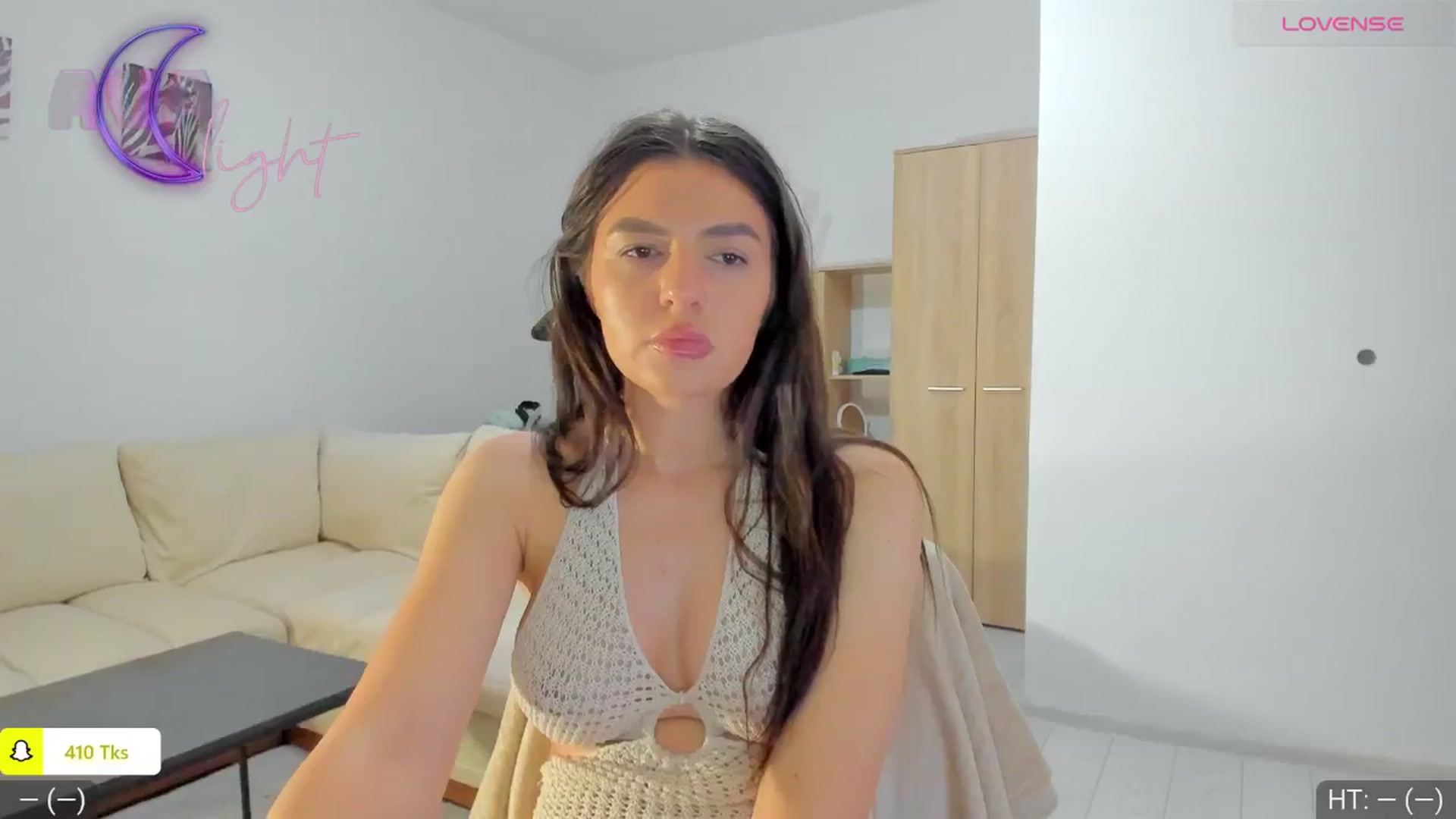 Gallery image thumbnail from AvaMoonlight's myfreecams stream on, 05/24/2024, 22:37 image 19 of 20