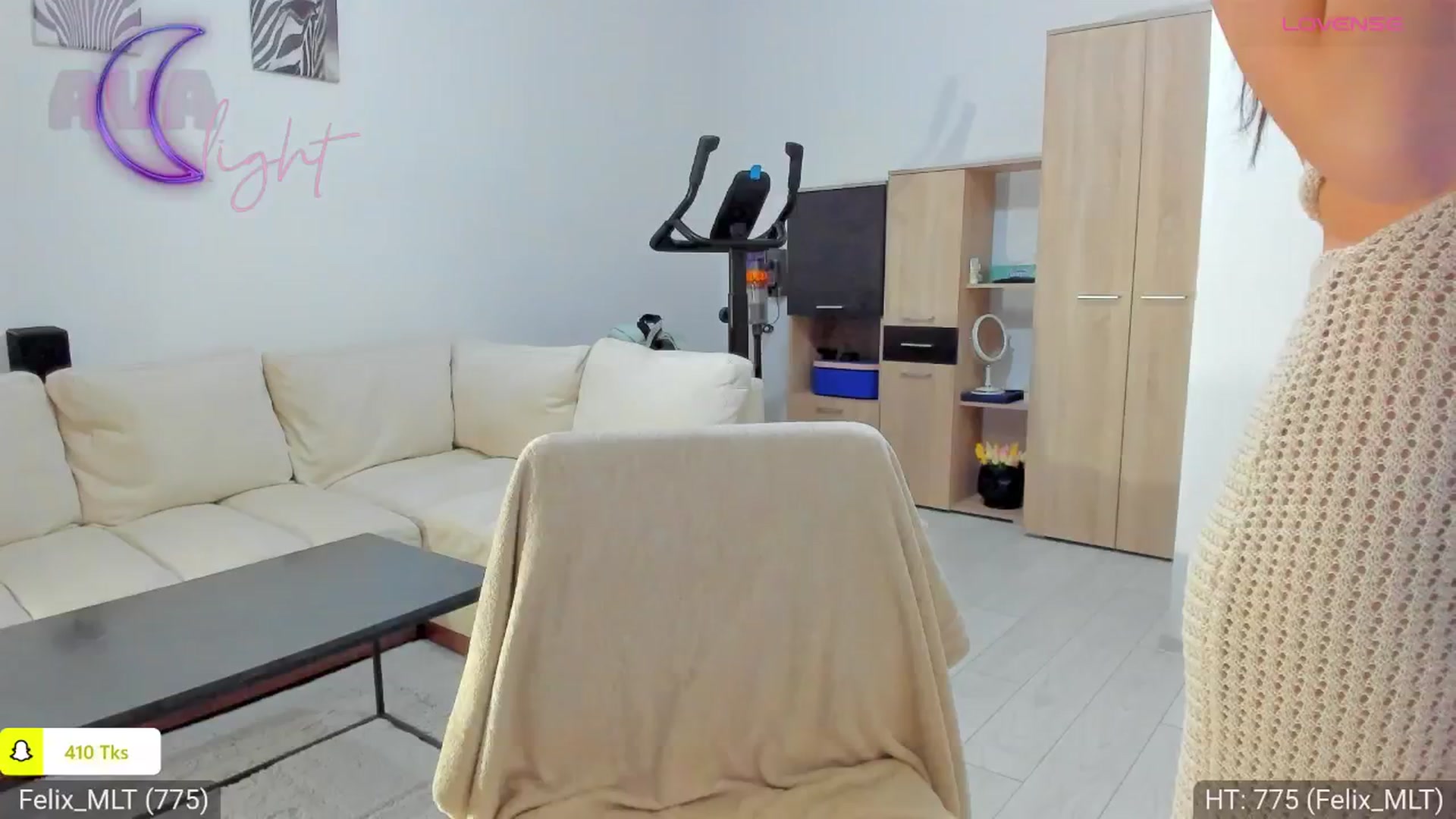 Gallery image thumbnail from AvaMoonlight's myfreecams stream on, 05/24/2024, 23:53 image 11 of 20