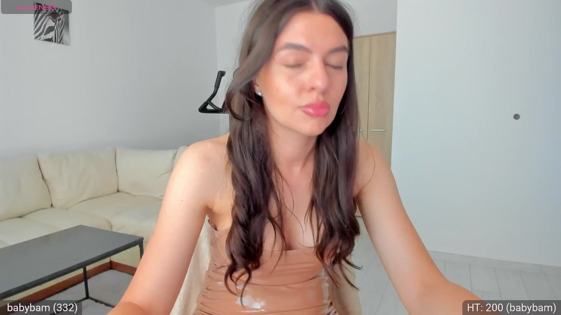 Gallery image thumbnail from AvaMoonlight's myfreecams stream on, 05/26/2024, 15:59 image 9 of 20