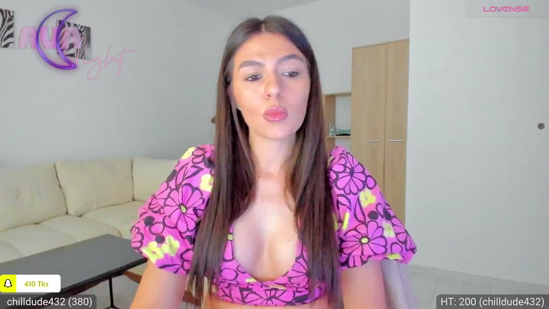 Gallery image thumbnail from AvaMoonlight's myfreecams stream on, 05/30/2024, 16:14 image 19 of 20
