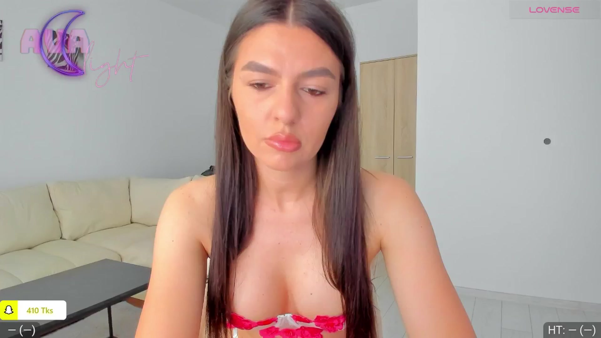 Gallery image thumbnail from AvaMoonlight's myfreecams stream on, 05/31/2024, 15:46 image 3 of 20