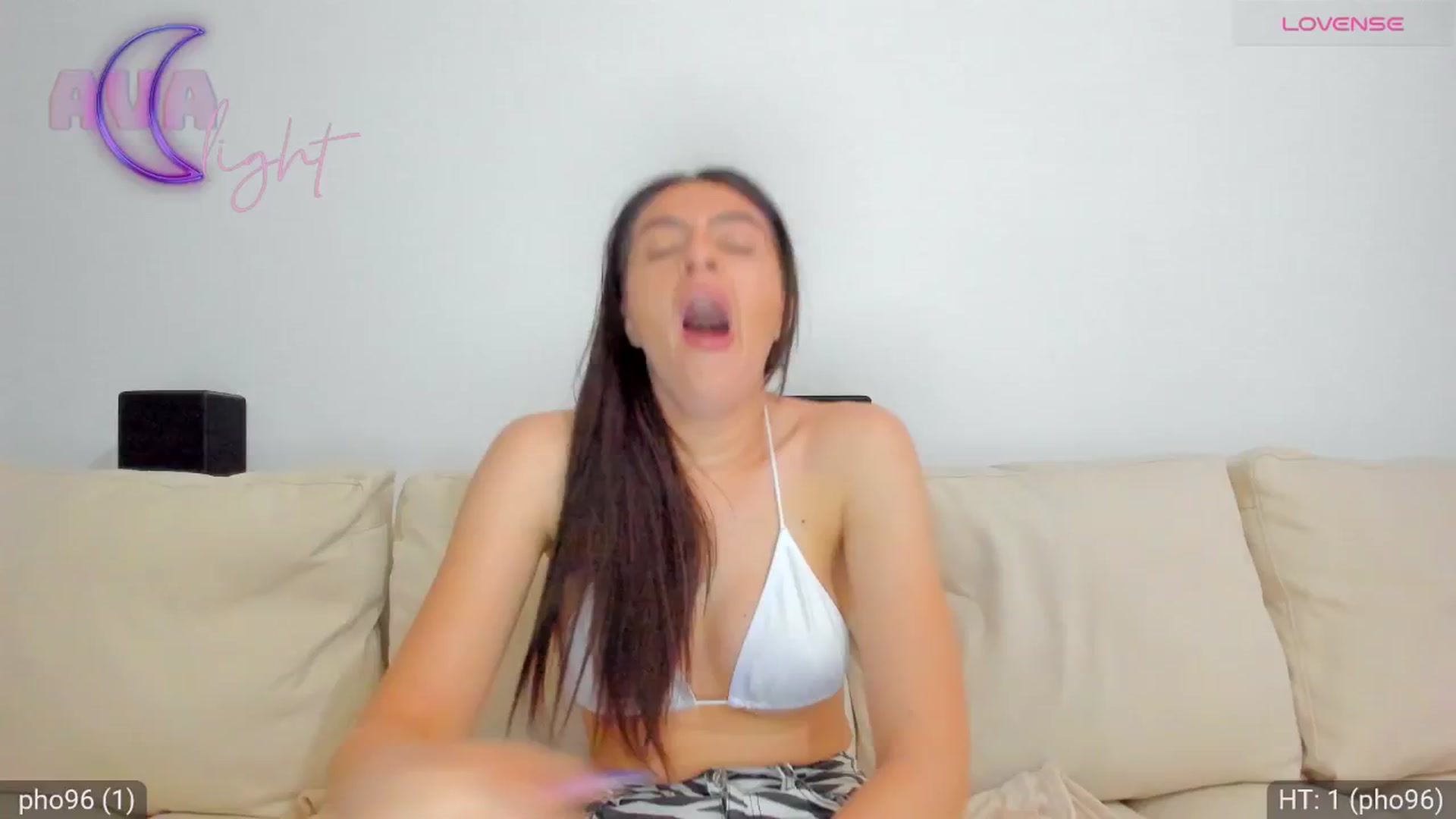 Gallery image thumbnail from AvaMoonlight's myfreecams stream on, 06/02/2024, 24:17 image 19 of 20