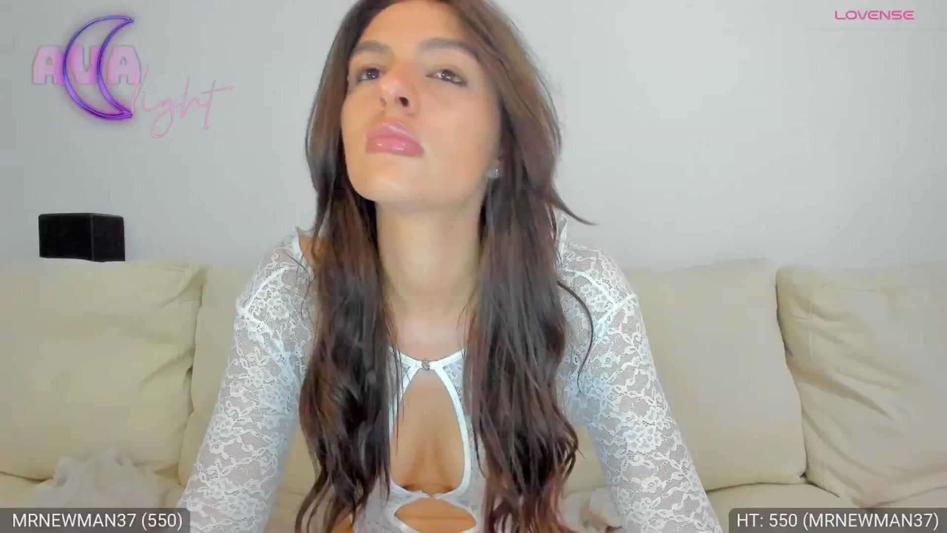 Gallery image thumbnail from AvaMoonlight's myfreecams stream on, 06/05/2024, 24:32 image 15 of 20