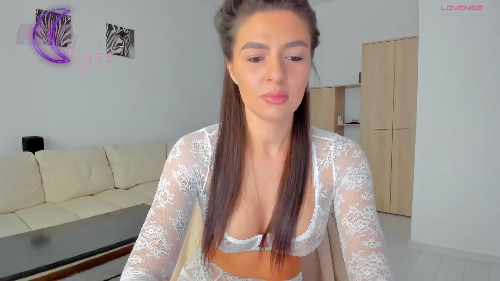 Gallery image thumbnail from AvaMoonlight's myfreecams stream on, 06/11/2024, 16:04 image 15 of 20