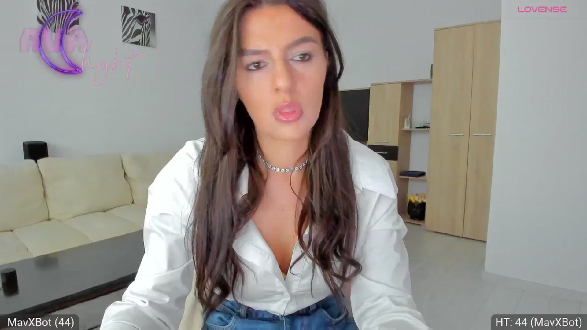 Gallery image thumbnail from AvaMoonlight's myfreecams stream on, 06/15/2024, 17:35 image 11 of 20