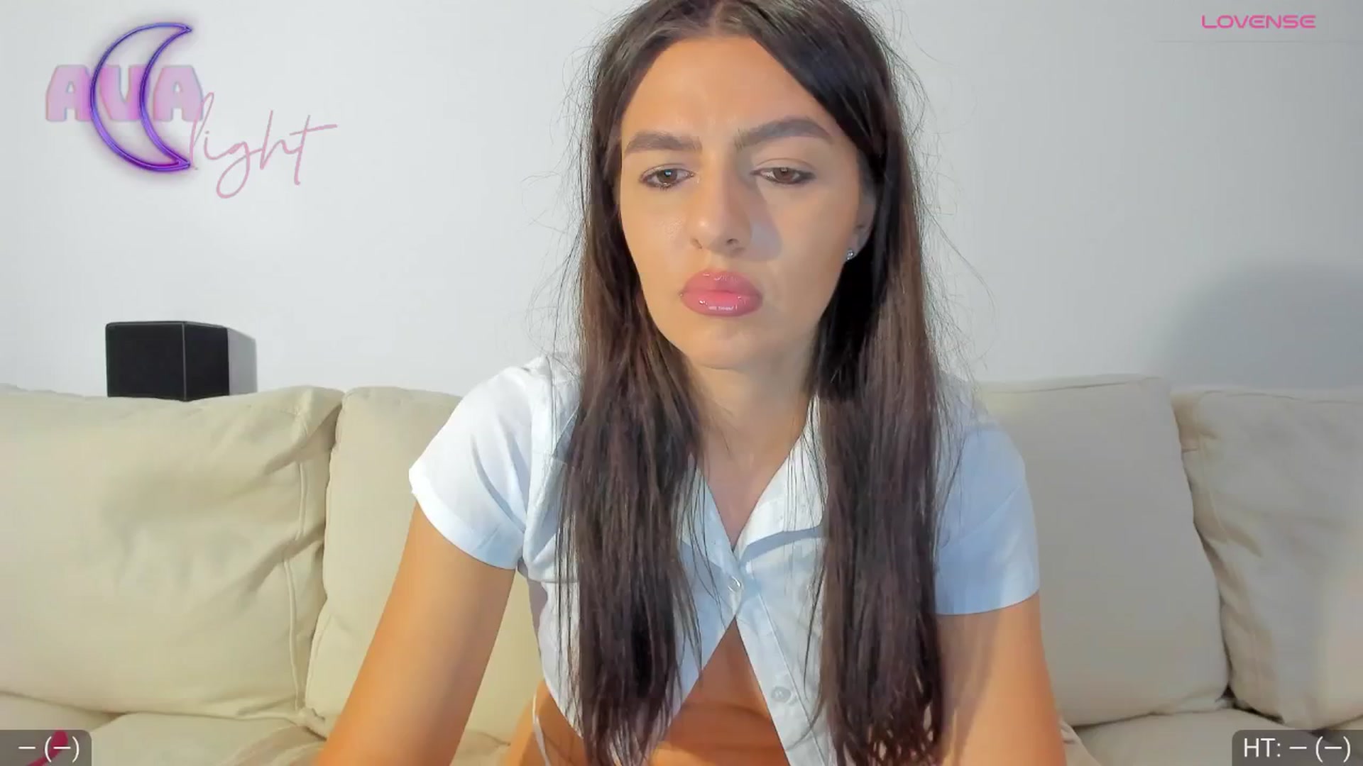 Gallery image thumbnail from AvaMoonlight's myfreecams stream on, 06/17/2024, 22:32 image 14 of 20