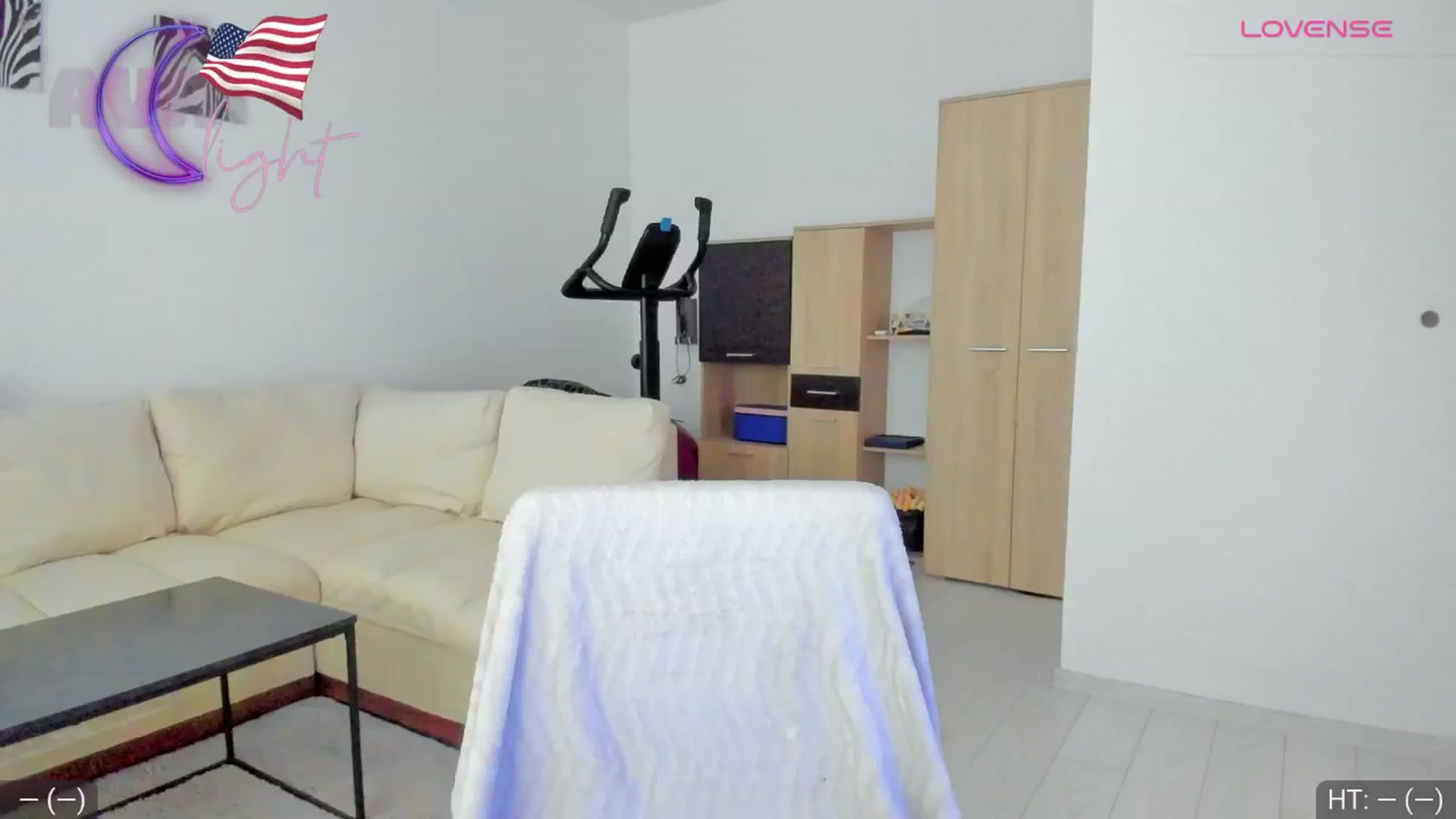 Gallery image thumbnail from AvaMoonlight's myfreecams stream on, 07/04/2024, 16:04 image 9 of 20