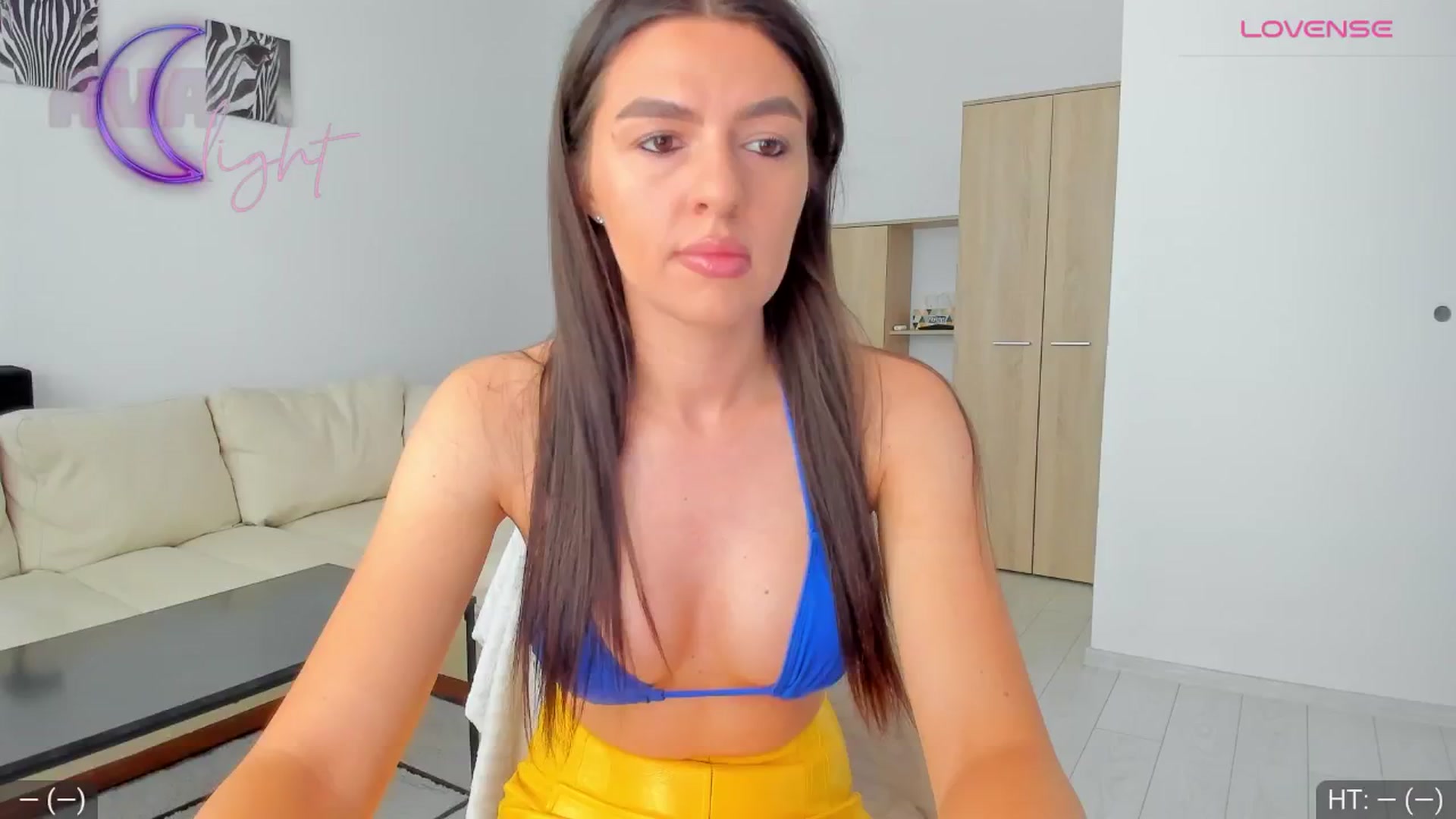 Gallery image thumbnail from AvaMoonlight's myfreecams stream on, 07/06/2024, 15:06 image 2 of 20