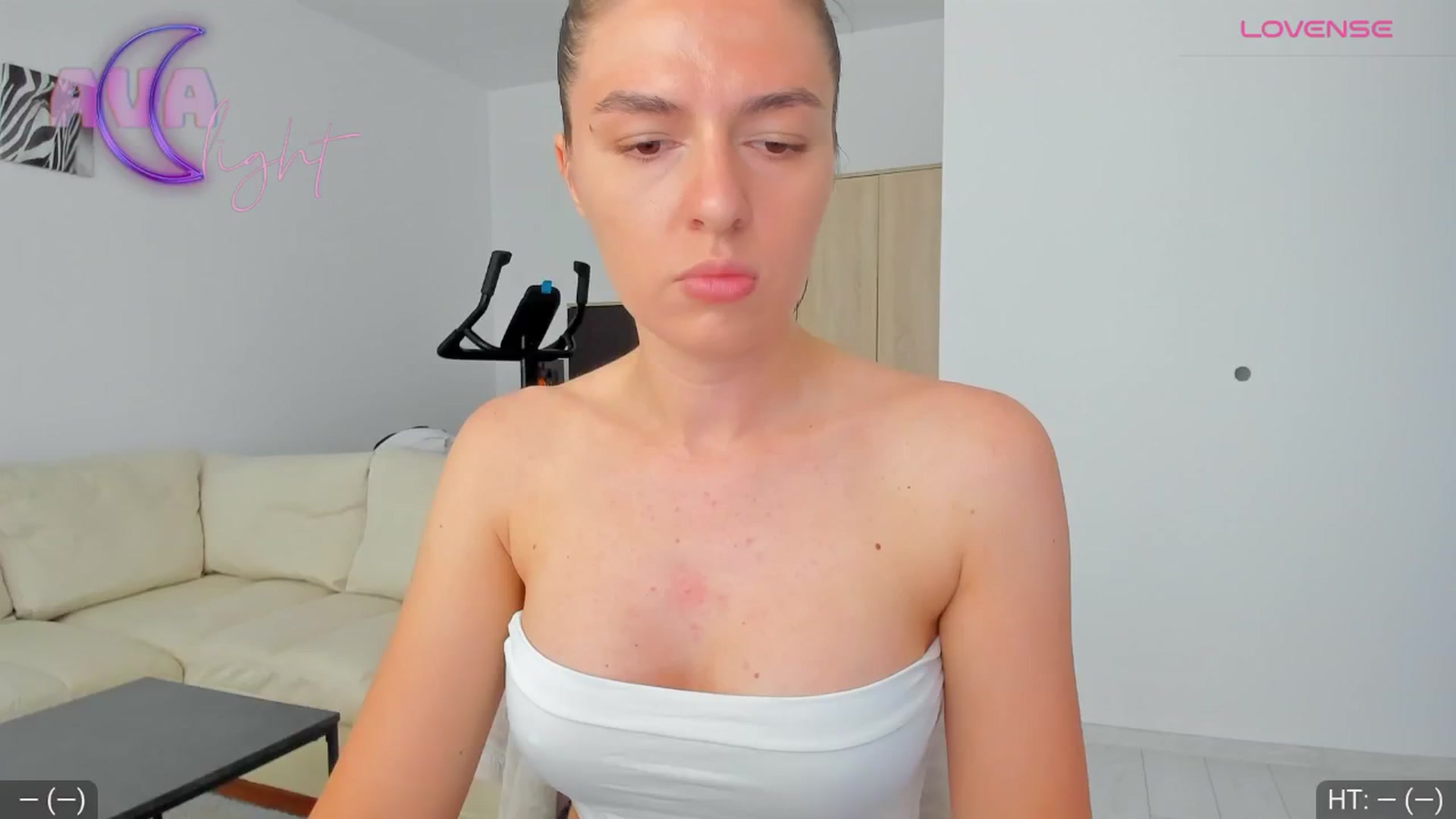 Gallery image thumbnail from AvaMoonlight's myfreecams stream on, 07/10/2024, 16:03 image 2 of 20