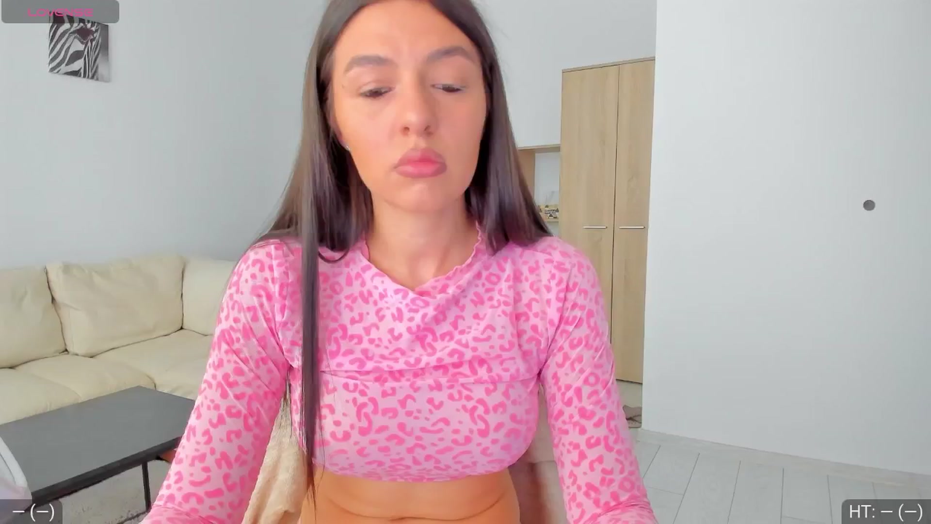 Gallery image thumbnail from AvaMoonlight's myfreecams stream on, 07/15/2024, 16:03 image 1 of 20