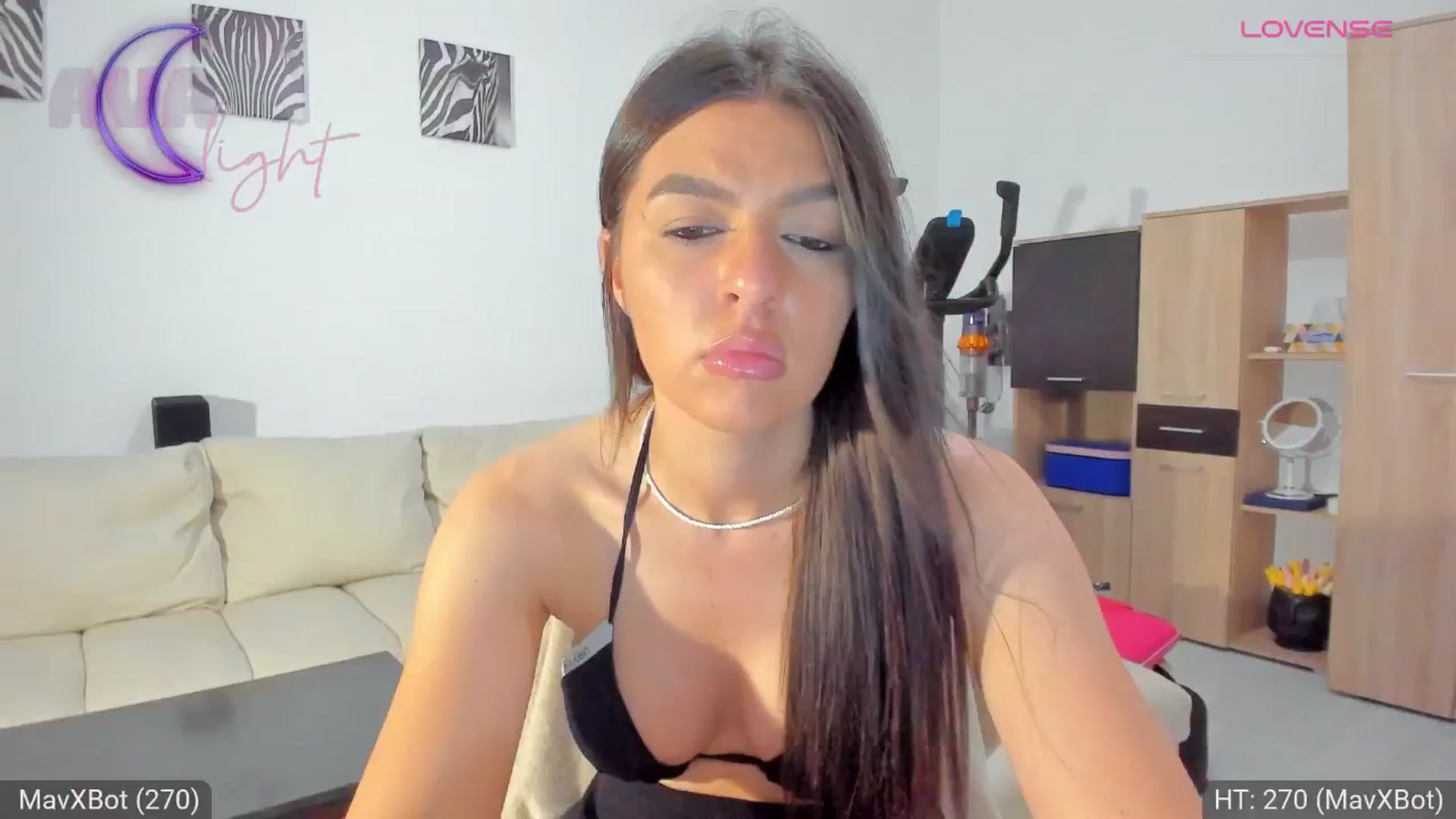 Gallery image thumbnail from AvaMoonlight's myfreecams stream on, 07/19/2024, 24:03 image 20 of 20
