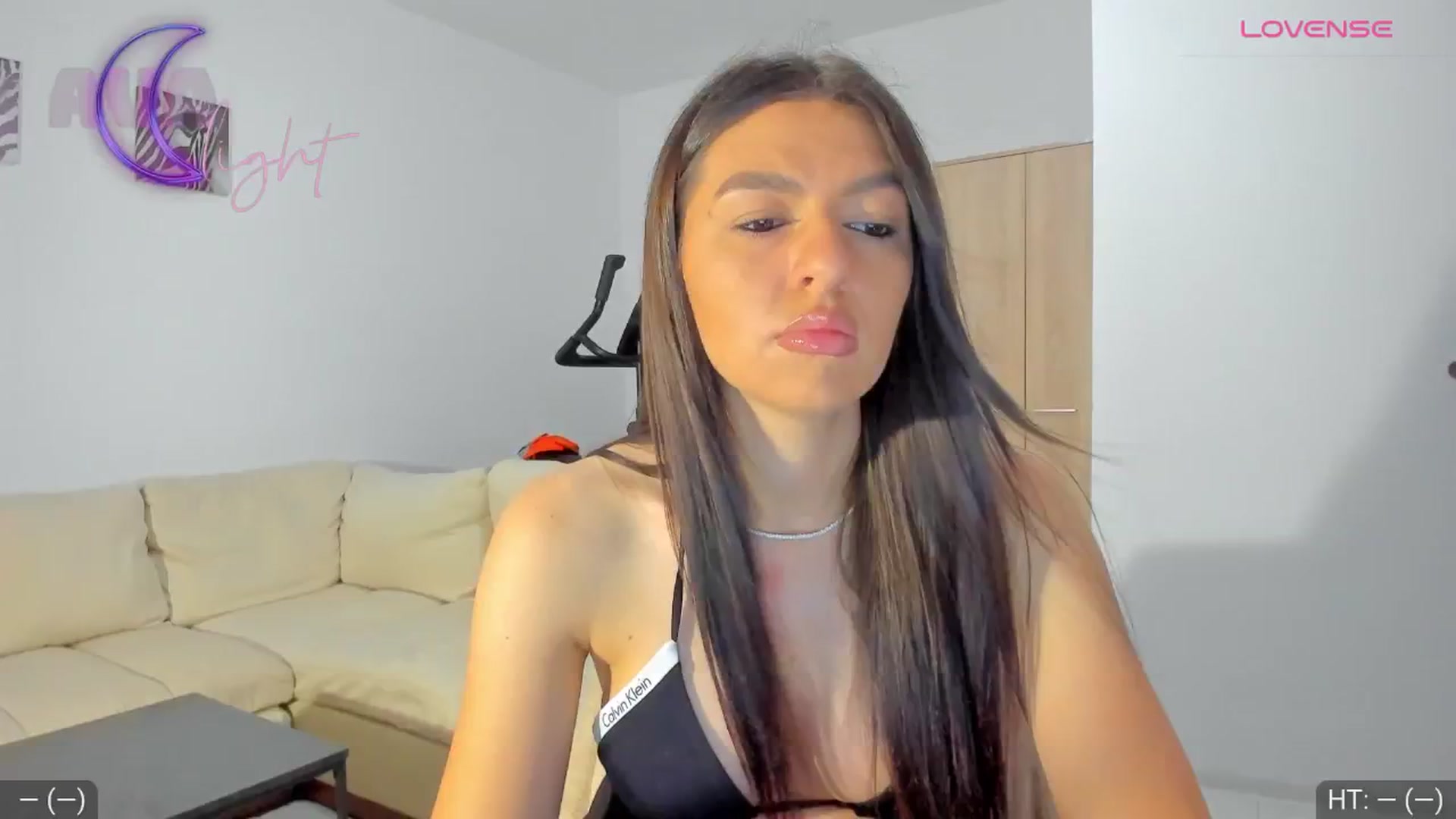 Gallery image thumbnail from AvaMoonlight's myfreecams stream on, 07/19/2024, 24:03 image 2 of 20