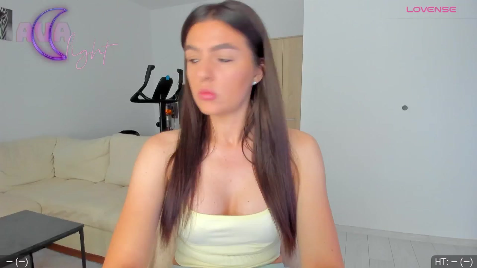 Gallery image thumbnail from AvaMoonlight's myfreecams stream on, 07/21/2024, 16:13 image 1 of 20