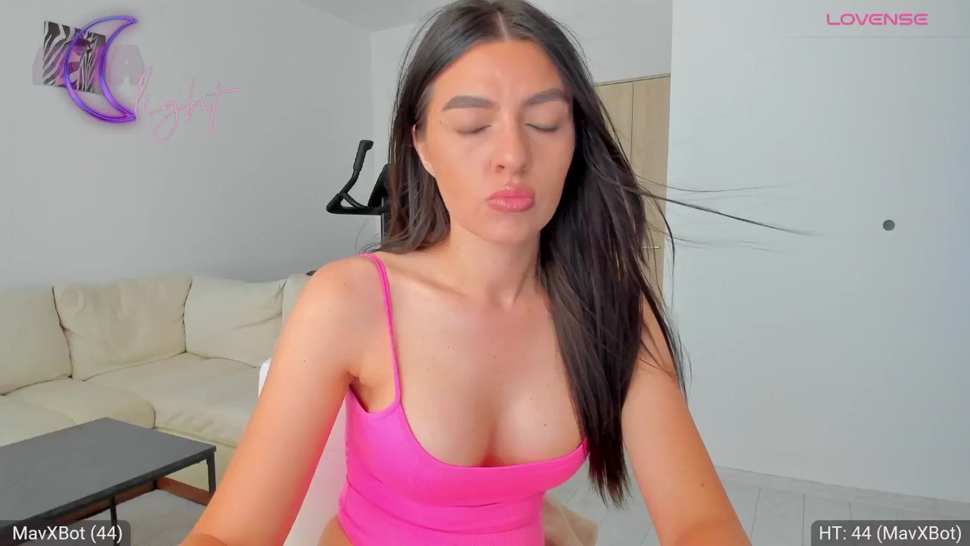 Gallery image thumbnail from AvaMoonlight's myfreecams stream on, 07/30/2024, 15:49 image 19 of 20