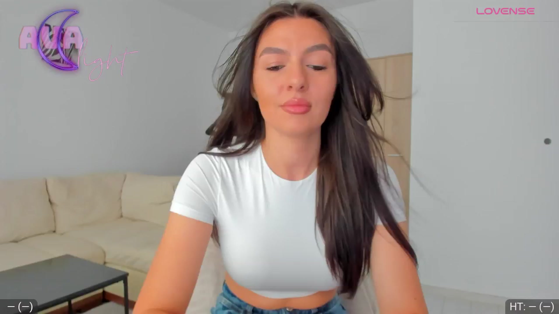 Gallery image thumbnail from AvaMoonlight's myfreecams stream on, 08/06/2024, 16:09 image 4 of 20