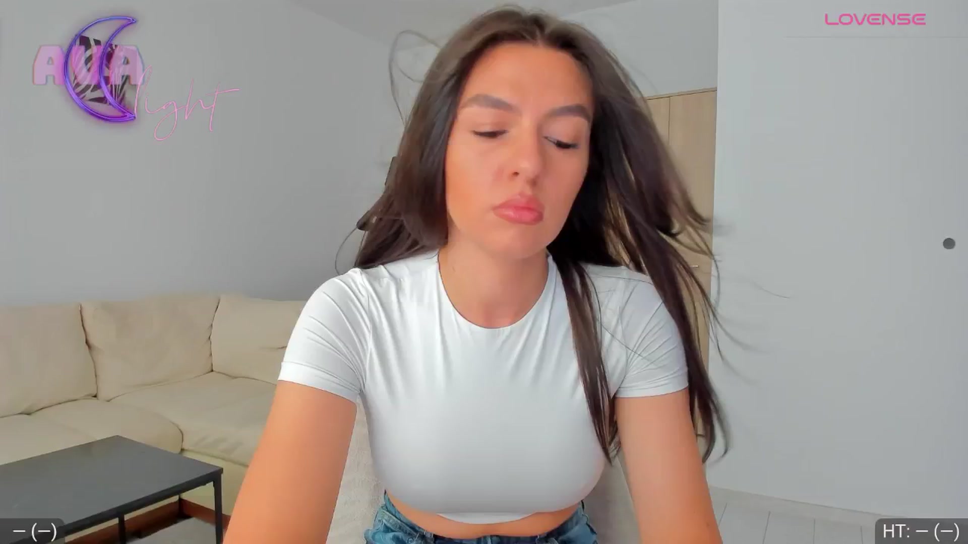Gallery image thumbnail from AvaMoonlight's myfreecams stream on, 08/06/2024, 16:09 image 3 of 20