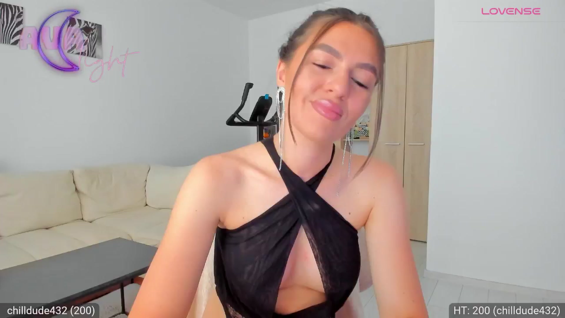Gallery image thumbnail from AvaMoonlight's myfreecams stream on, 08/20/2024, 16:12 image 6 of 20