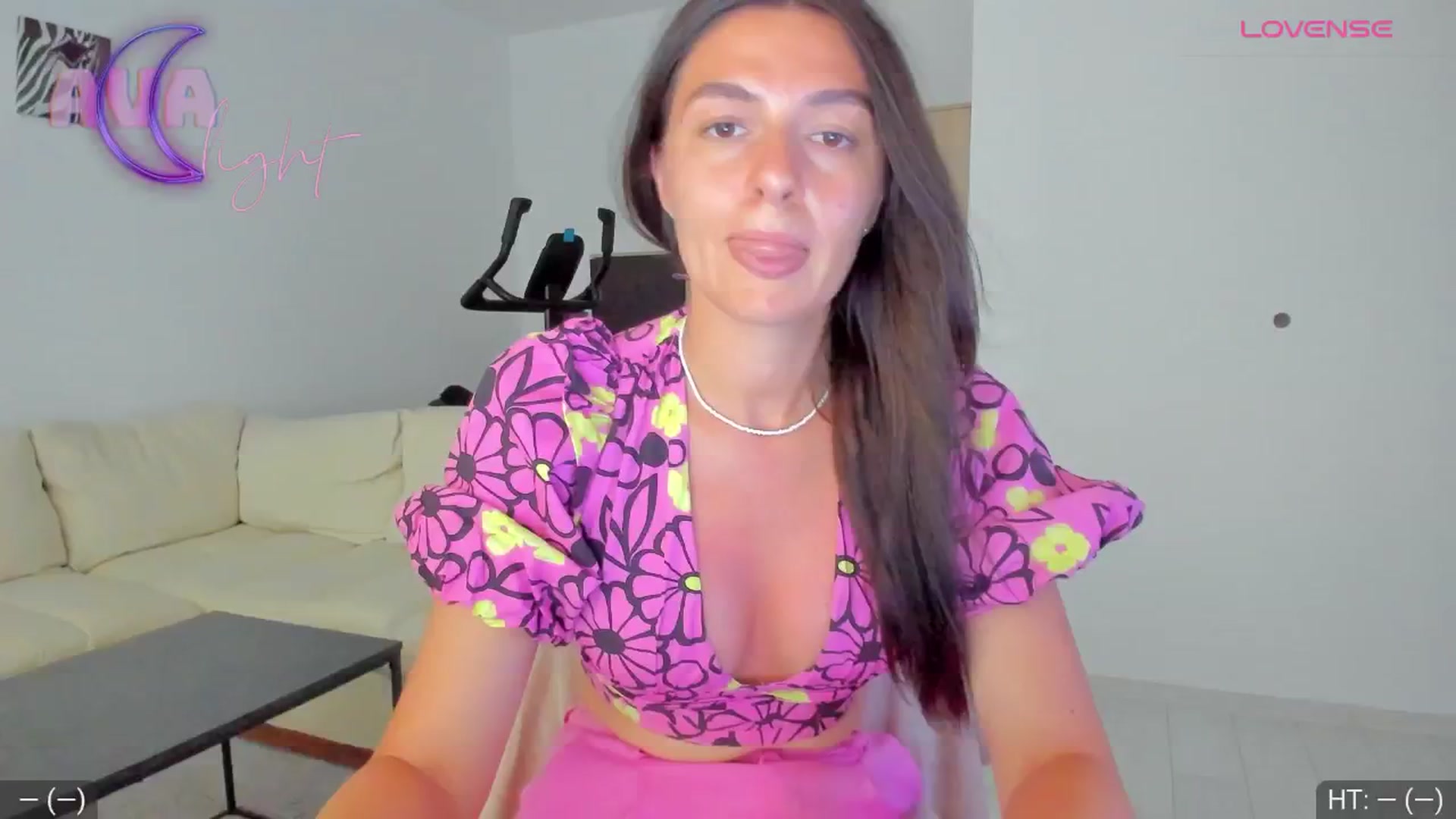 Gallery image thumbnail from AvaMoonlight's myfreecams stream on, 08/28/2024, 15:13 image 18 of 20