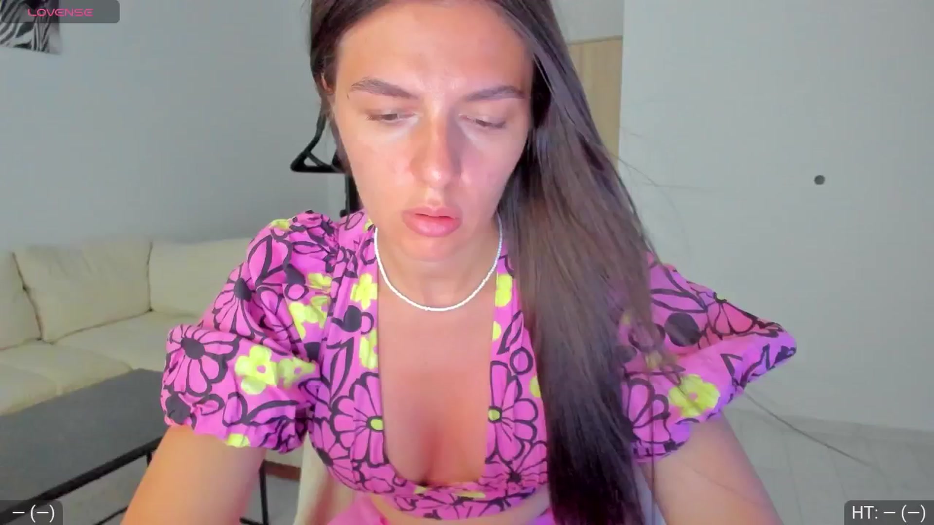 Gallery image thumbnail from AvaMoonlight's myfreecams stream on, 08/28/2024, 15:13 image 2 of 20