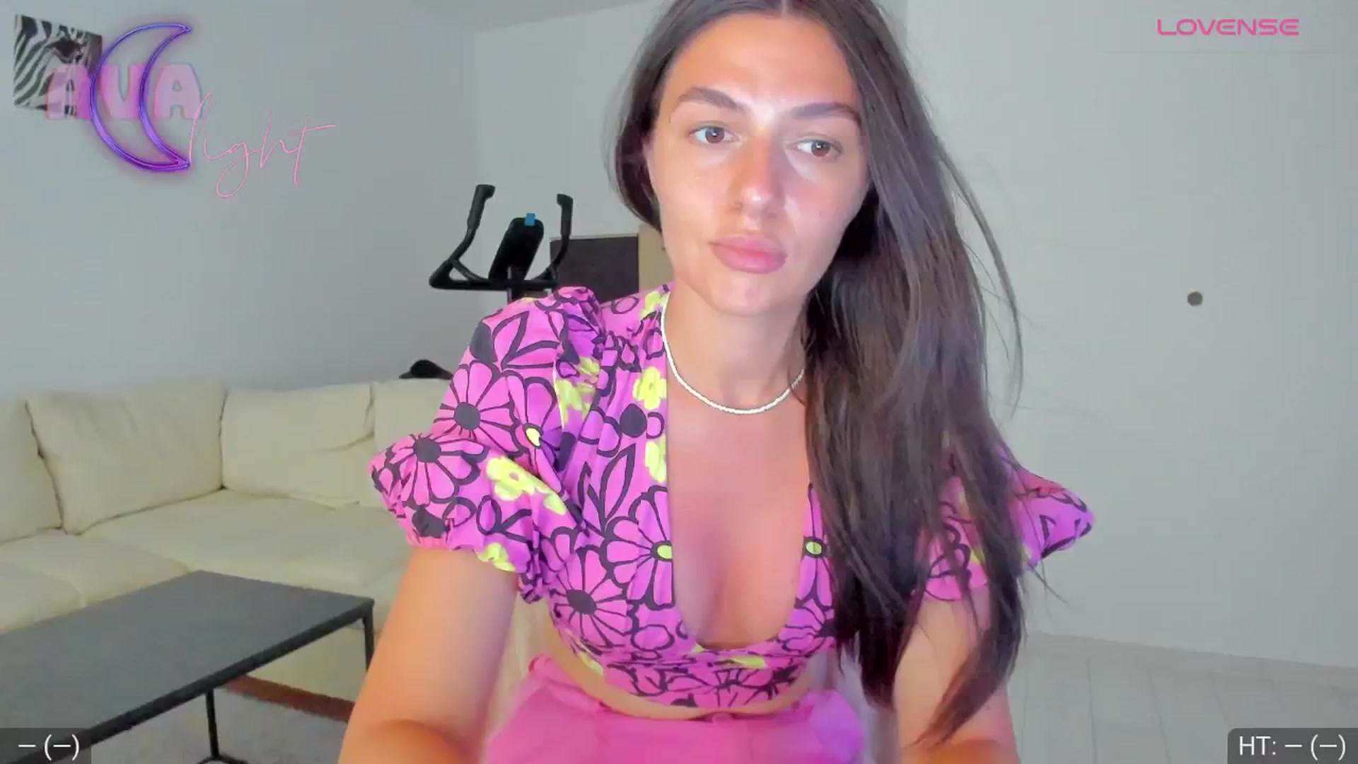 Gallery image thumbnail from AvaMoonlight's myfreecams stream on, 08/28/2024, 15:13 image 19 of 20