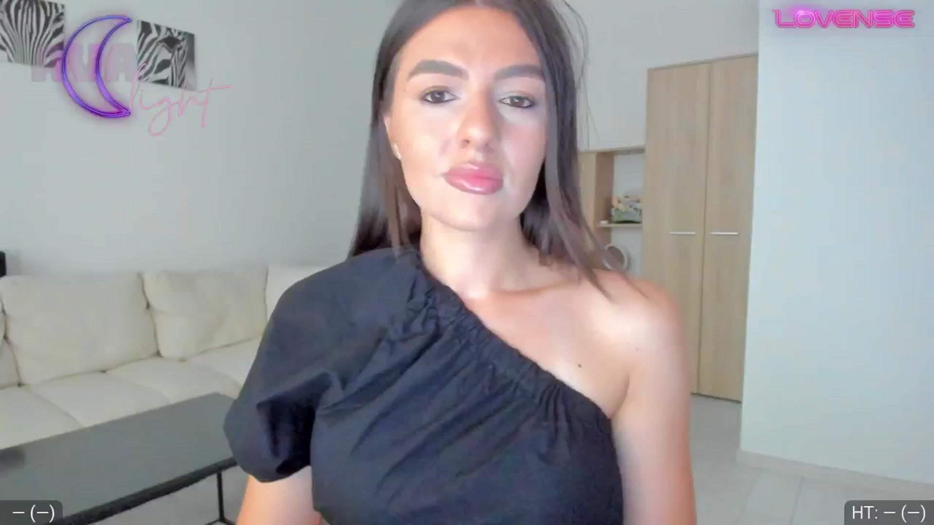 Gallery image thumbnail from AvaMoonlight's myfreecams stream on, 09/05/2024, 16:42 image 5 of 20