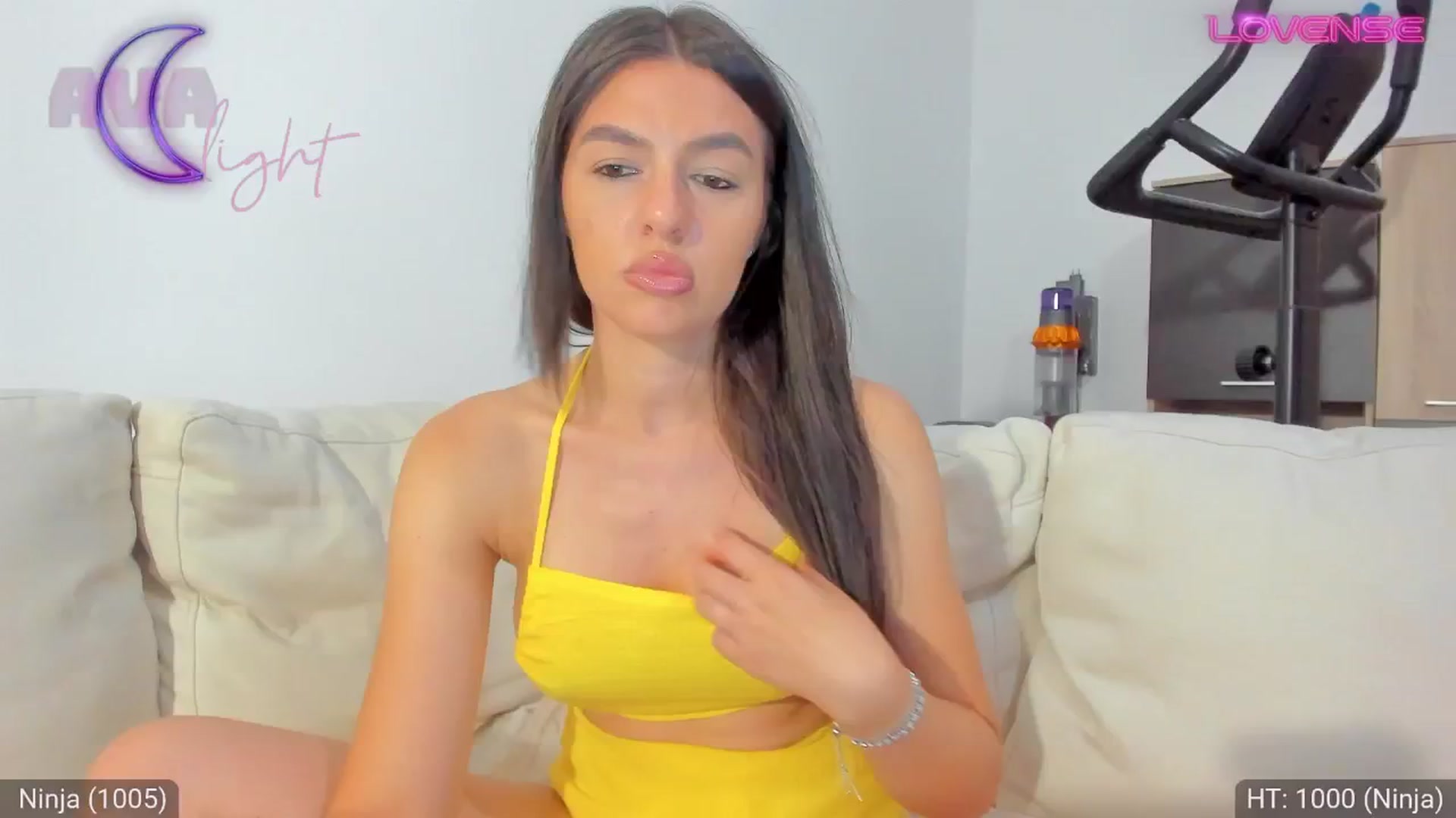 Gallery image thumbnail from AvaMoonlight's myfreecams stream on, 09/08/2024, 24:04 image 6 of 20