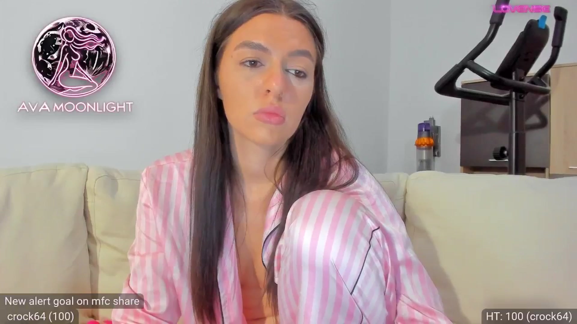 Gallery image thumbnail from AvaMoonlight's myfreecams stream on, 09/30/2024, 24:22 image 2 of 20