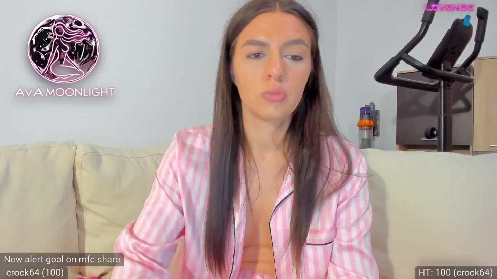 Gallery image thumbnail from AvaMoonlight's myfreecams stream on, 09/30/2024, 24:22 image 3 of 20