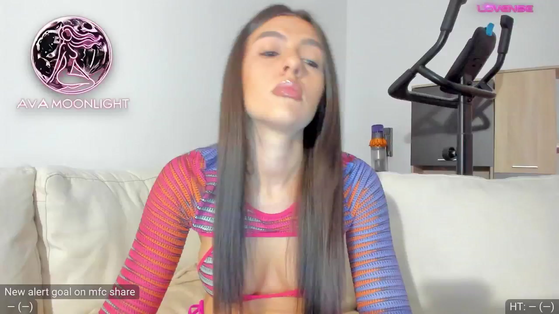 Gallery image thumbnail from AvaMoonlight's myfreecams stream on, 09/30/2024, 16:16 image 10 of 20