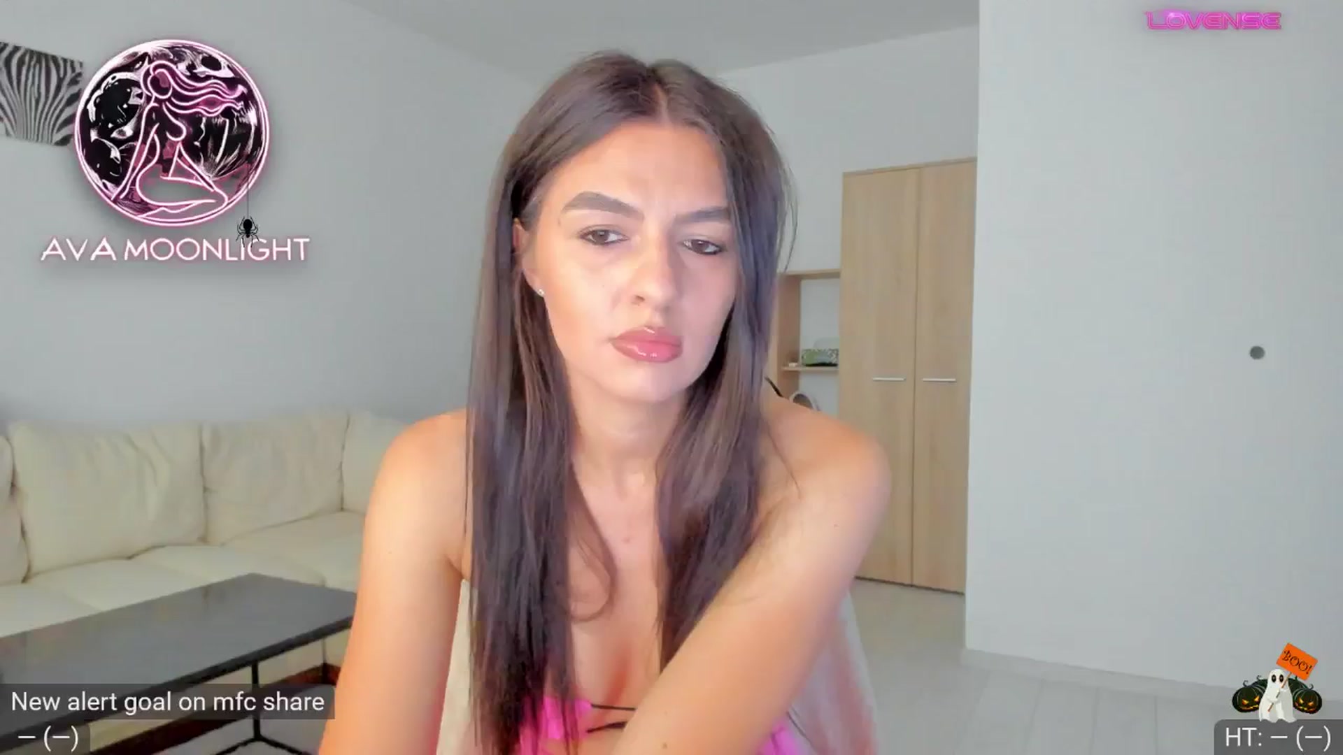 Gallery image thumbnail from AvaMoonlight's myfreecams stream on, 10/01/2024, 16:10 image 3 of 20