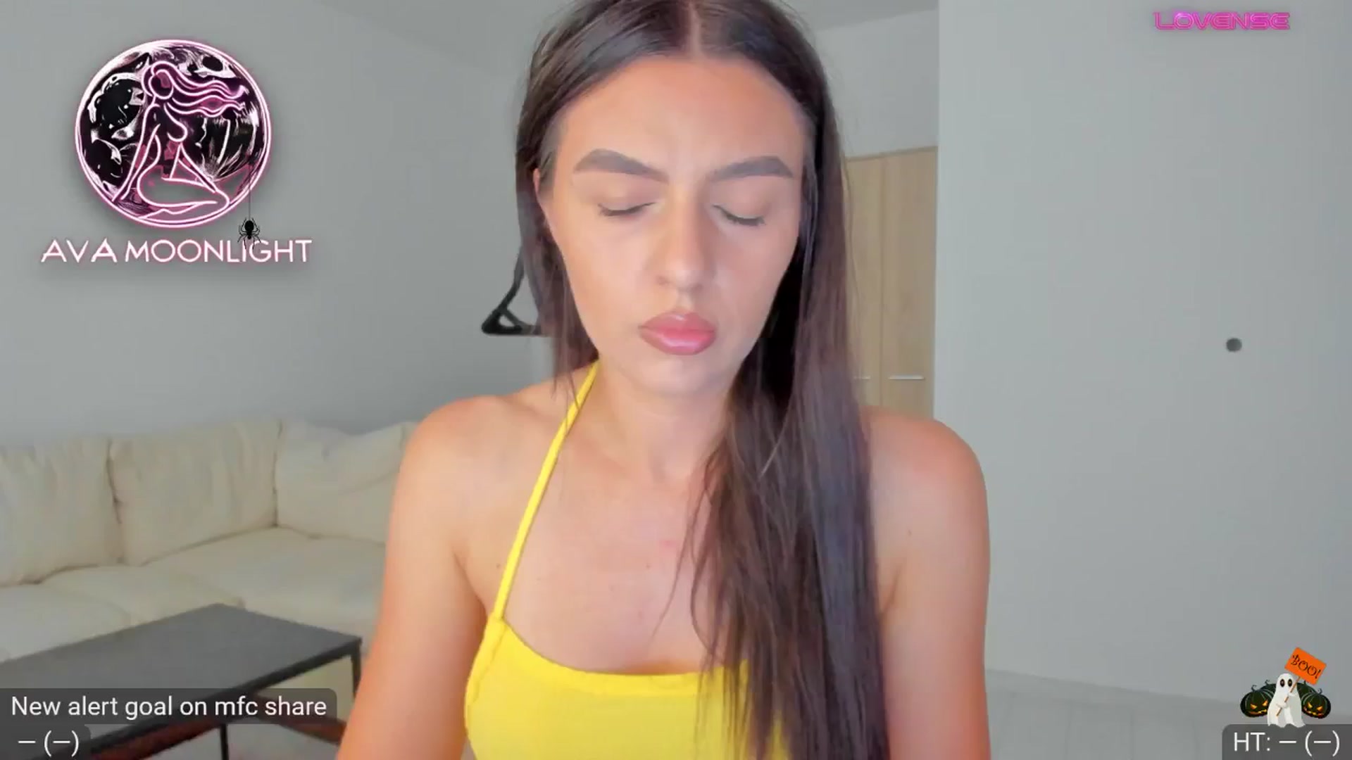 Gallery image thumbnail from AvaMoonlight's myfreecams stream on, 10/02/2024, 15:49 image 6 of 20