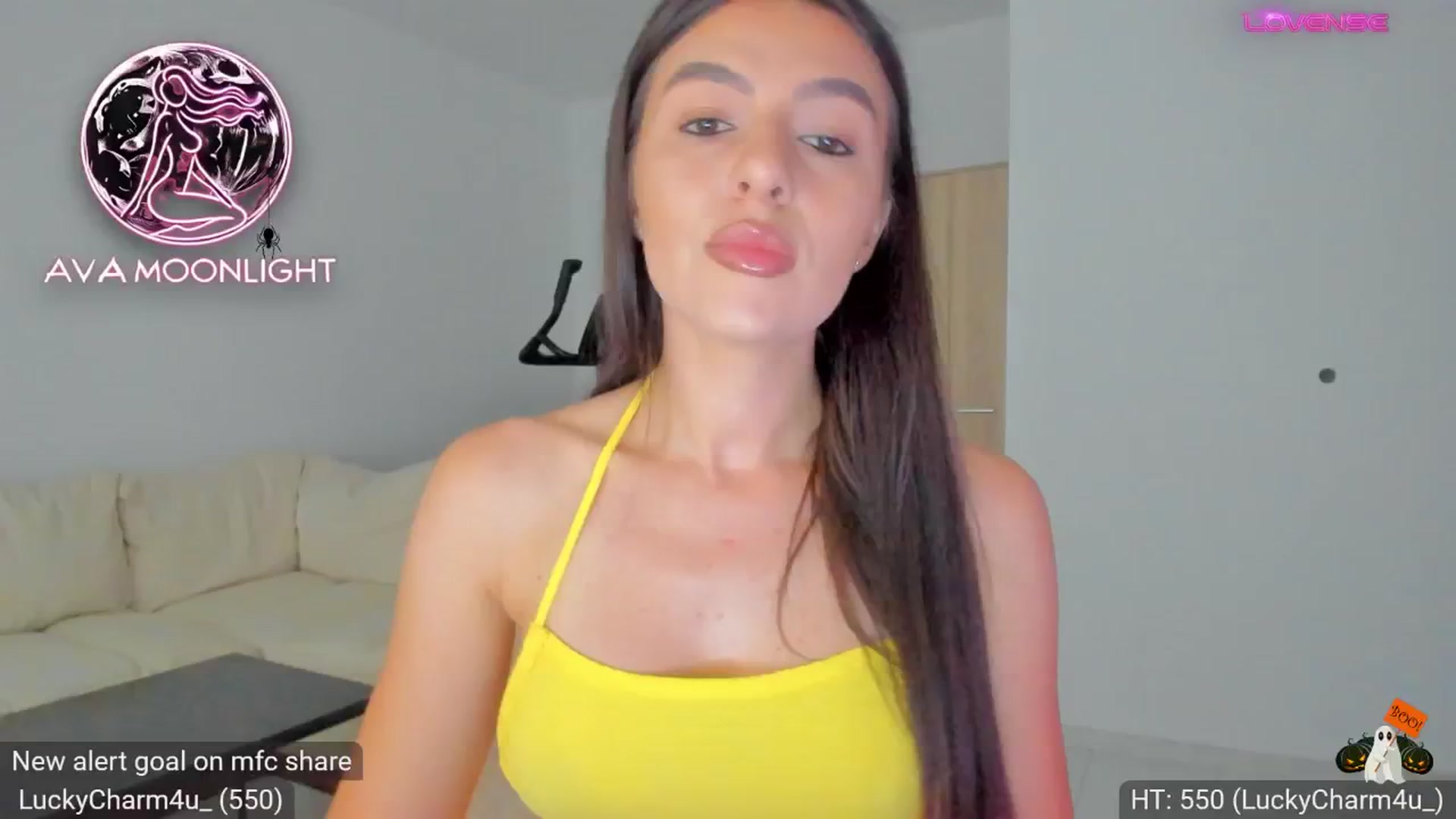 Gallery image thumbnail from AvaMoonlight's myfreecams stream on, 10/02/2024, 15:49 image 11 of 20