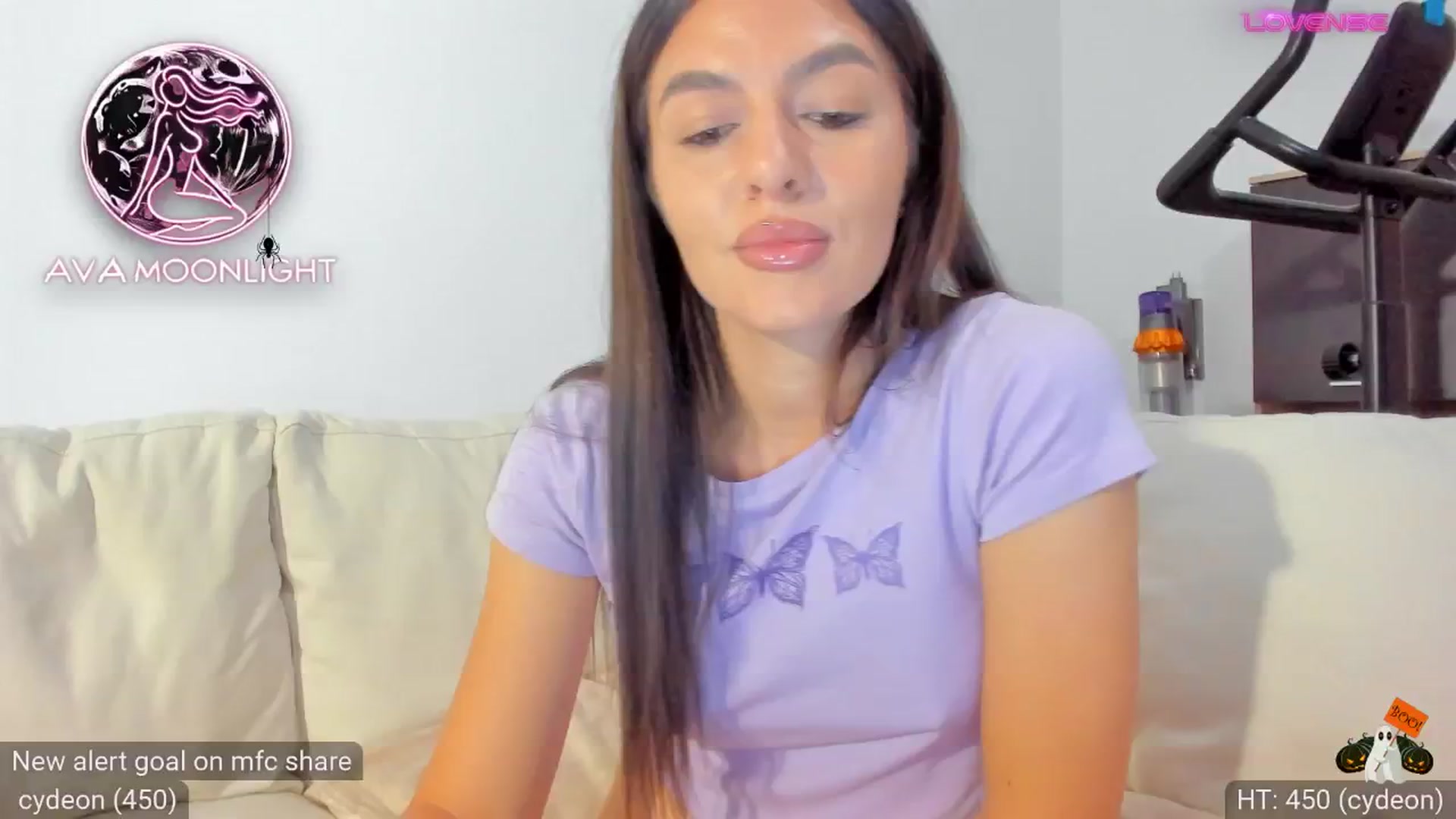 Gallery image thumbnail from AvaMoonlight's myfreecams stream on, 10/03/2024, 24:05 image 16 of 20