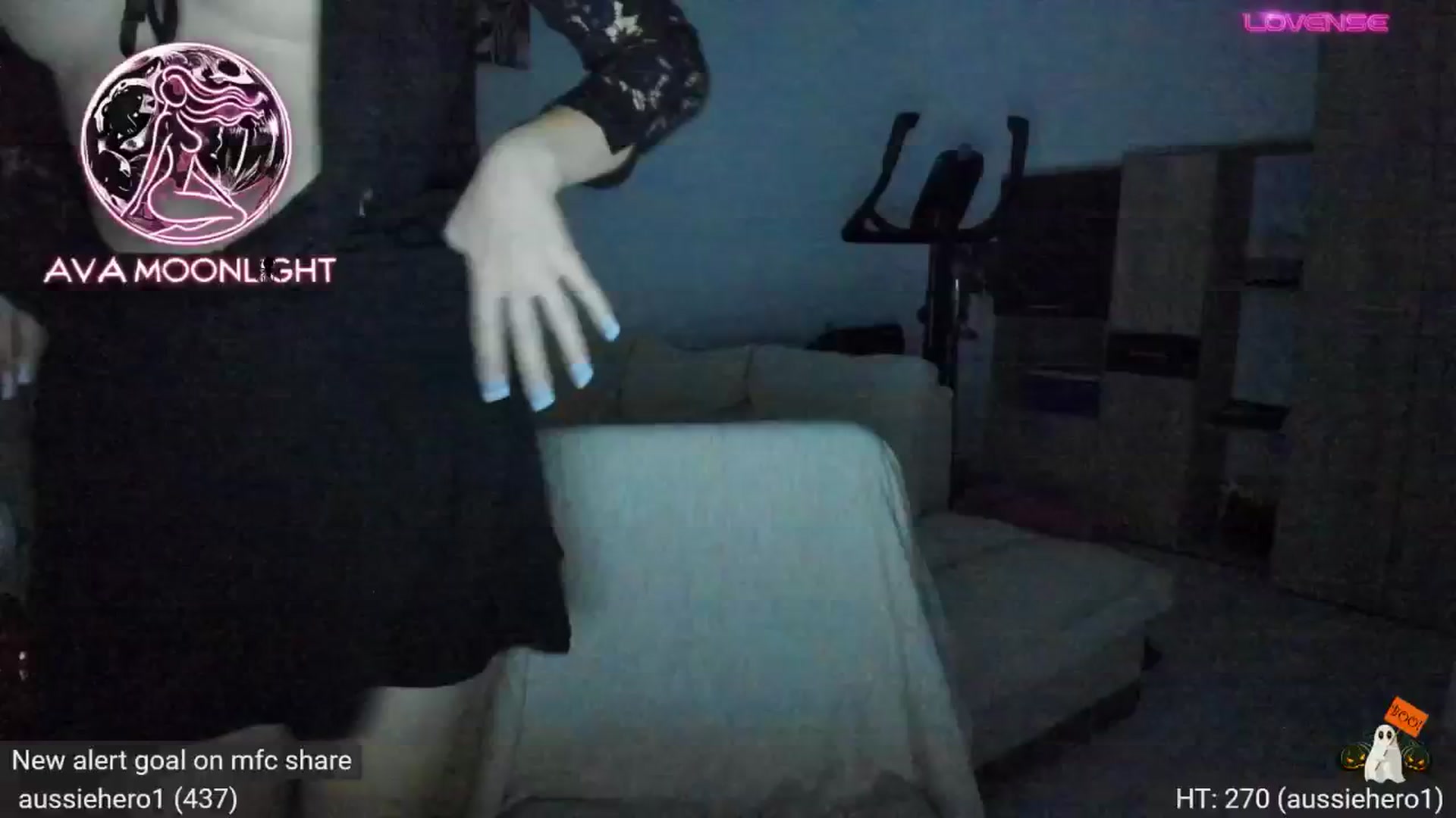Gallery image thumbnail from AvaMoonlight's myfreecams stream on, 10/04/2024, 16:10 image 18 of 20
