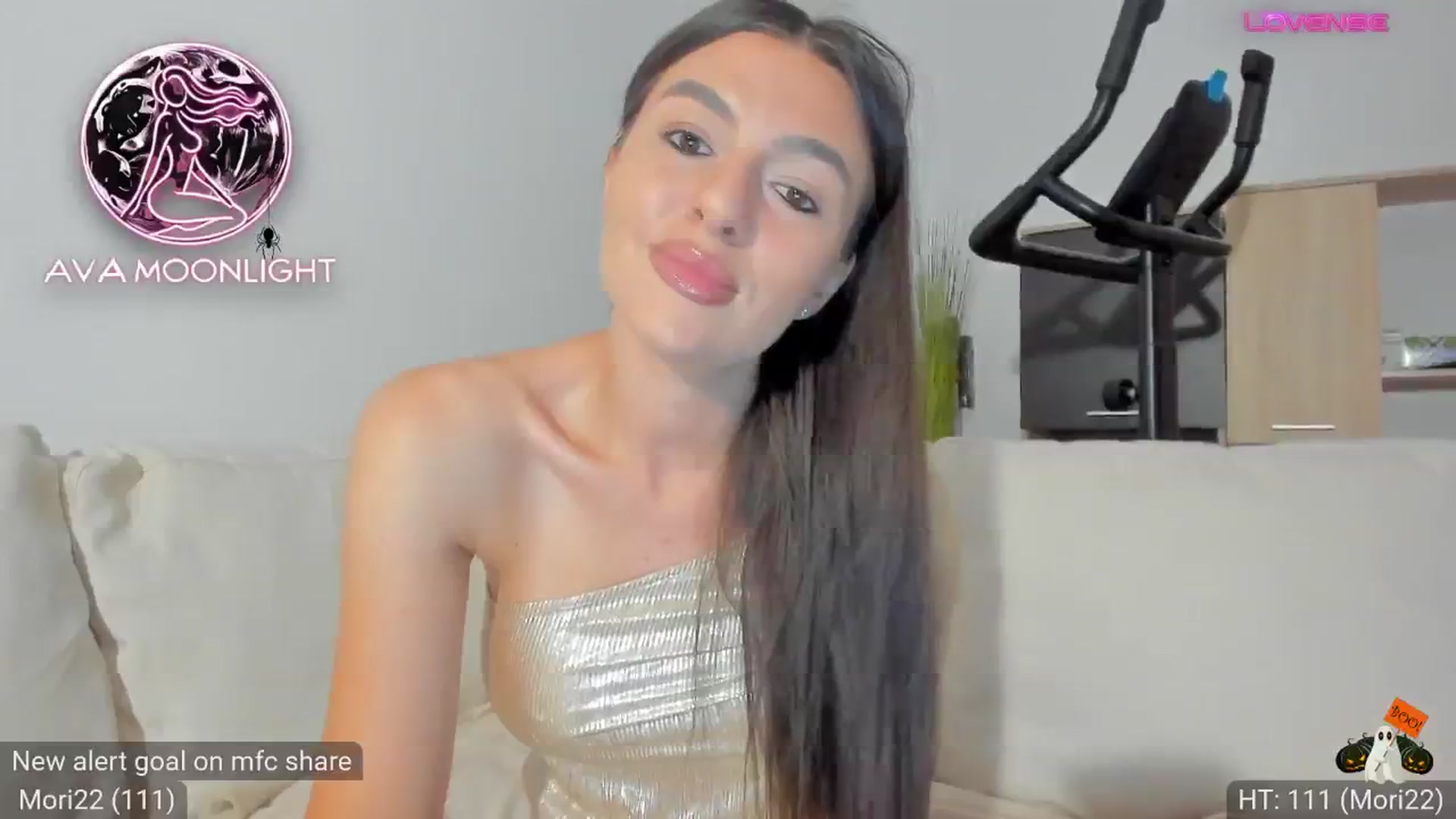 Gallery image thumbnail from AvaMoonlight's myfreecams stream on, 10/06/2024, 16:12 image 4 of 20
