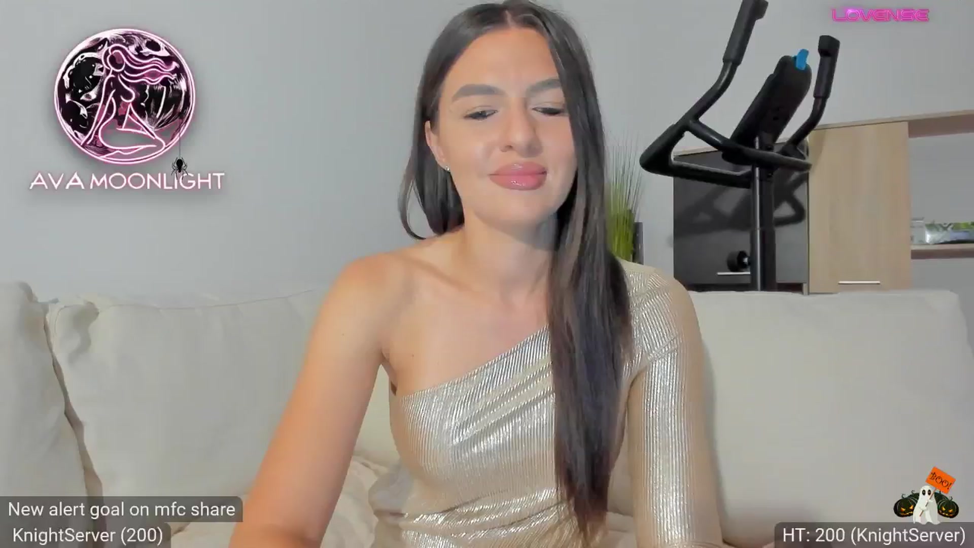 Gallery image thumbnail from AvaMoonlight's myfreecams stream on, 10/06/2024, 16:12 image 9 of 20