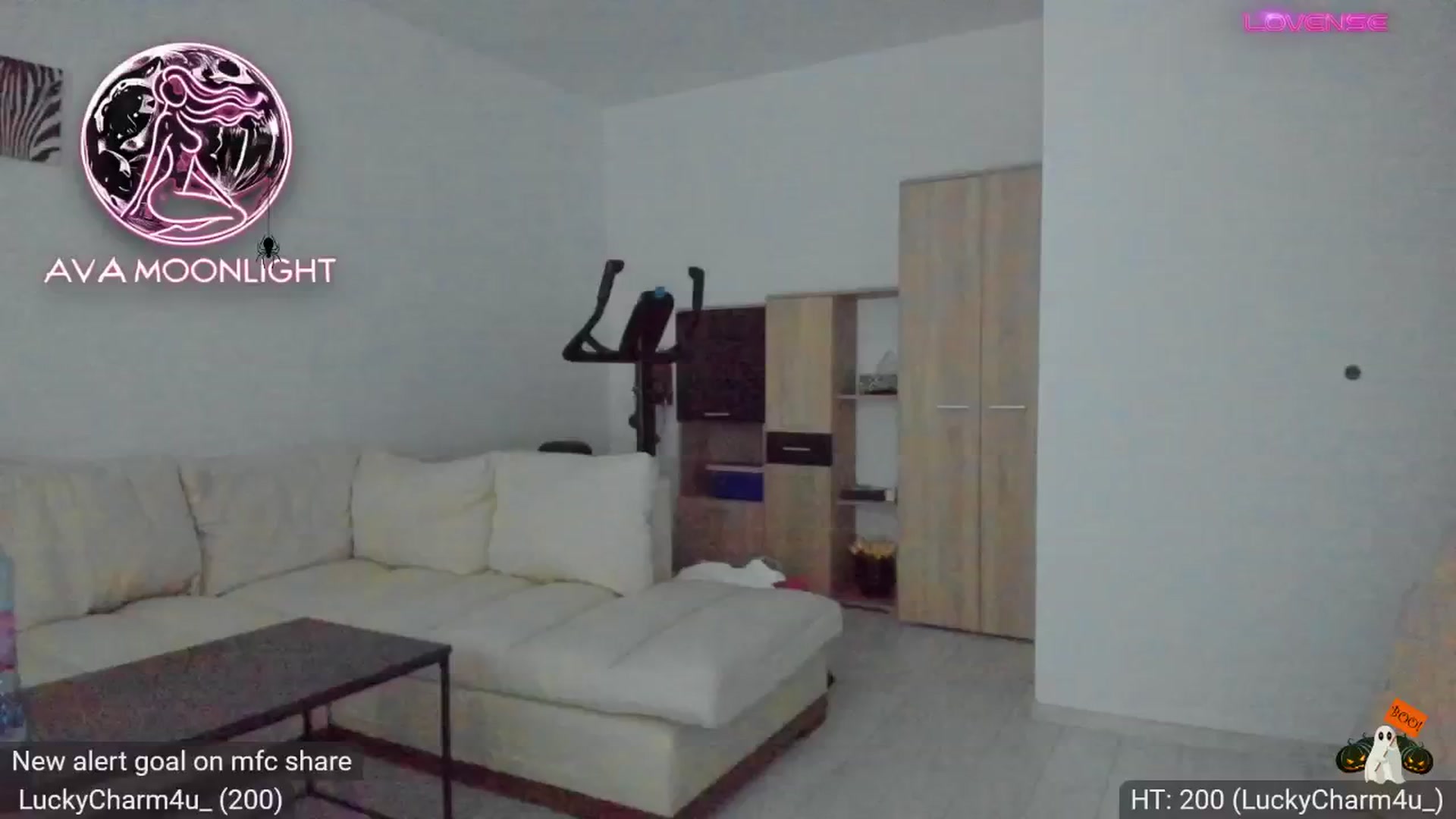 Gallery image thumbnail from AvaMoonlight's myfreecams stream on, 10/08/2024, 16:46 image 9 of 20