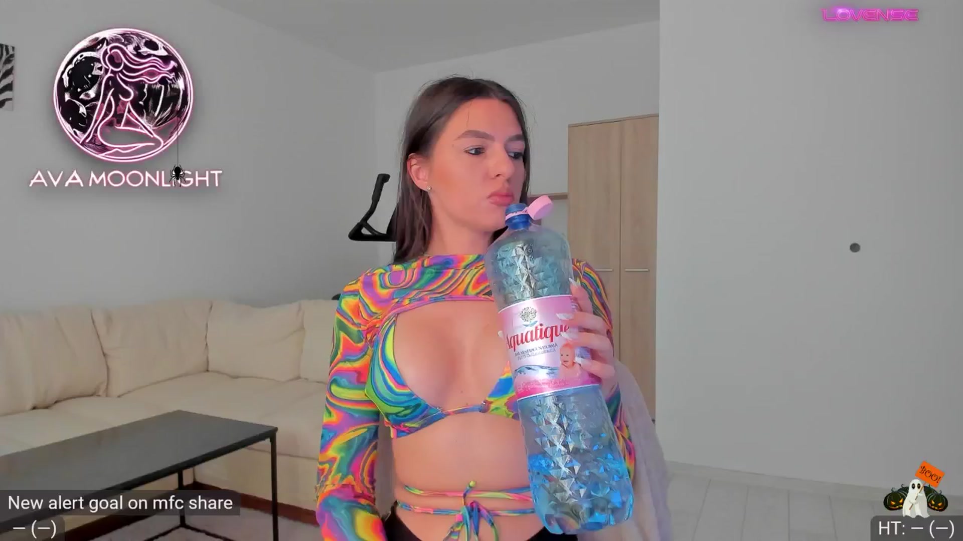 Gallery image thumbnail from AvaMoonlight's myfreecams stream on, 10/08/2024, 16:46 image 3 of 20