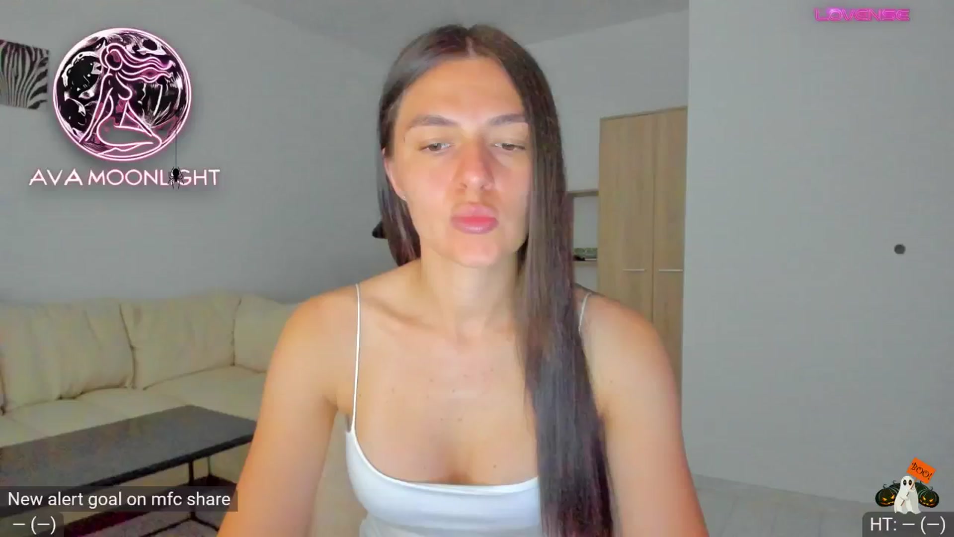 Gallery image thumbnail from AvaMoonlight's myfreecams stream on, 10/09/2024, 16:13 image 9 of 20