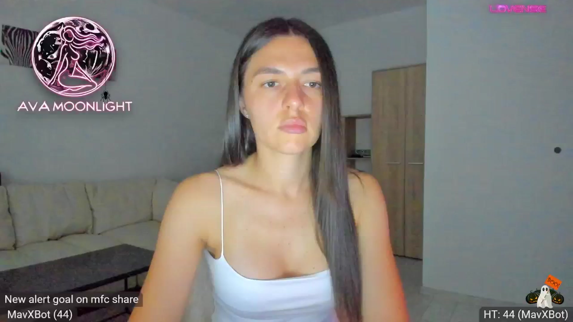 Gallery image thumbnail from AvaMoonlight's myfreecams stream on, 10/09/2024, 16:13 image 12 of 20