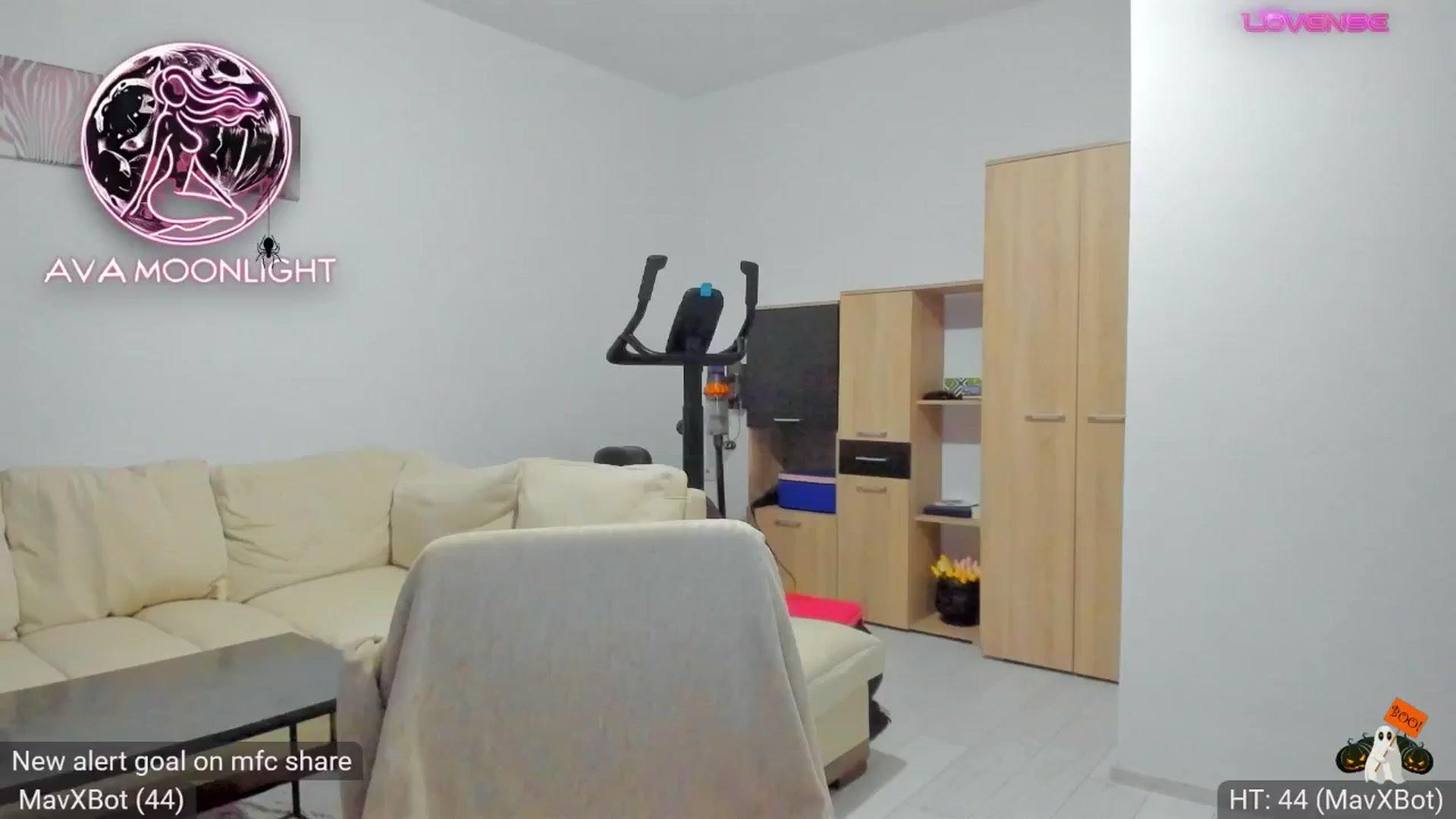 Gallery image thumbnail from AvaMoonlight's myfreecams stream on, 10/09/2024, 16:13 image 14 of 20
